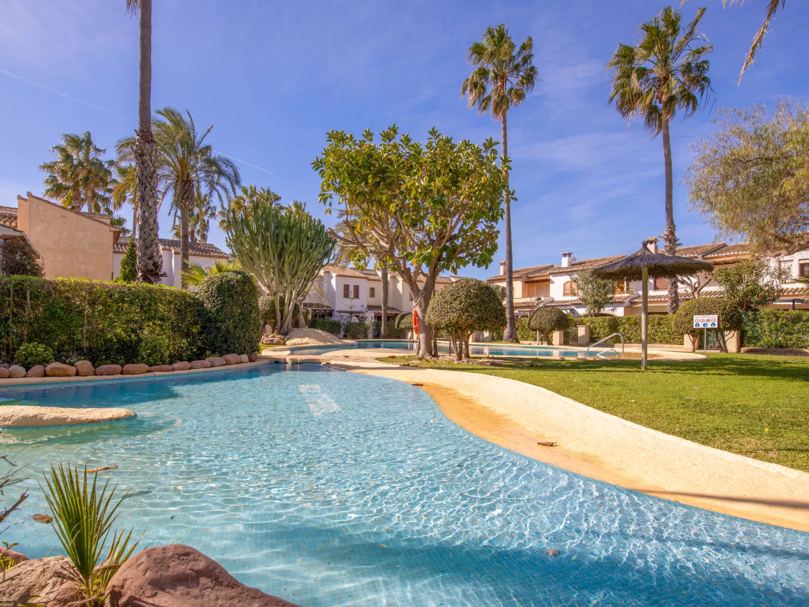 El Arenal-Outside