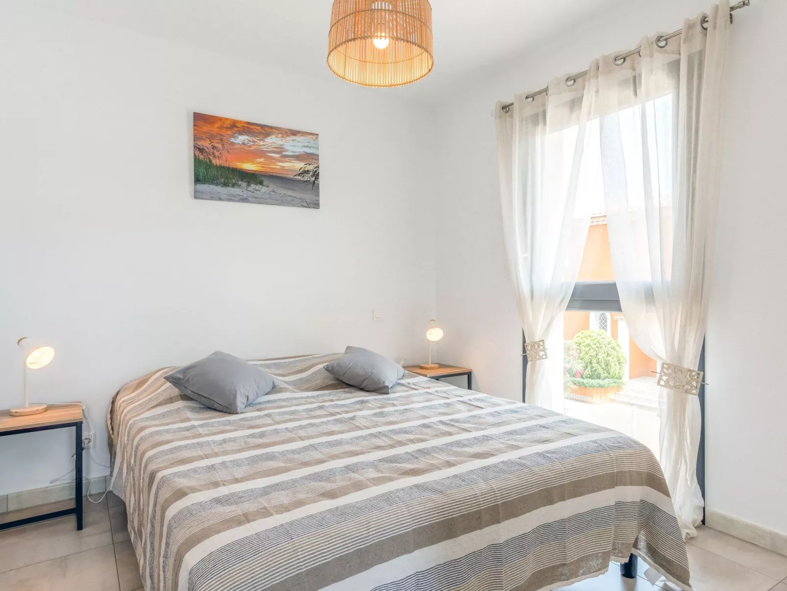 Le Clos des Alberes-Inside