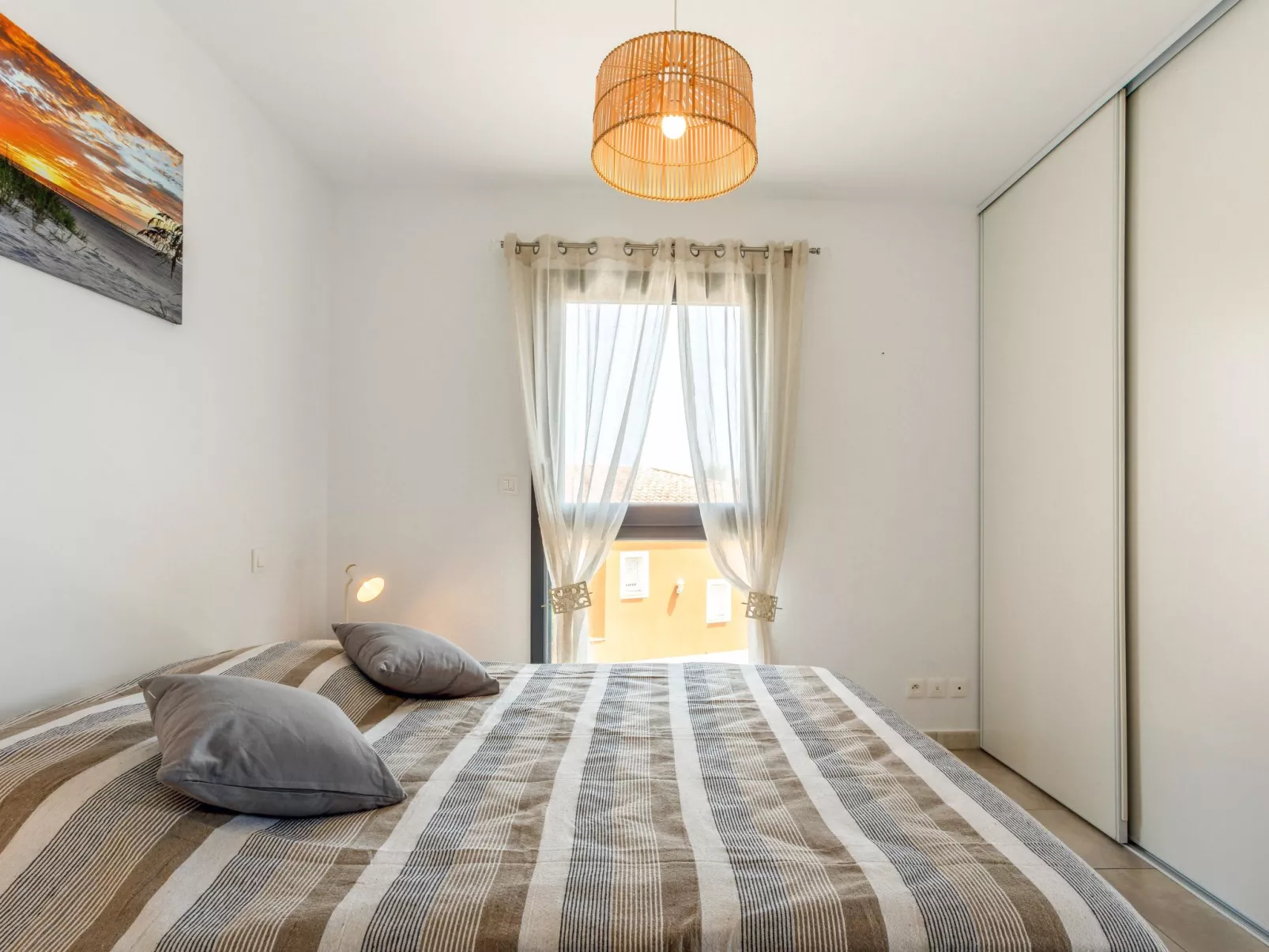 Le Clos des Alberes-Inside