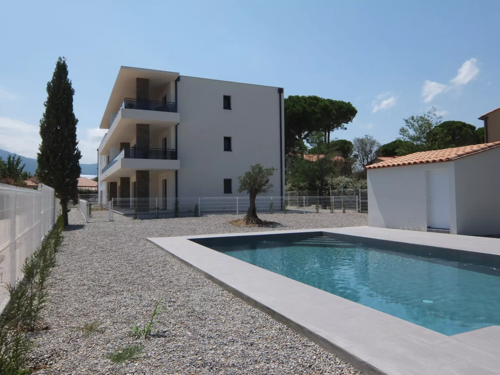 Le Clos des Alberes-Outside