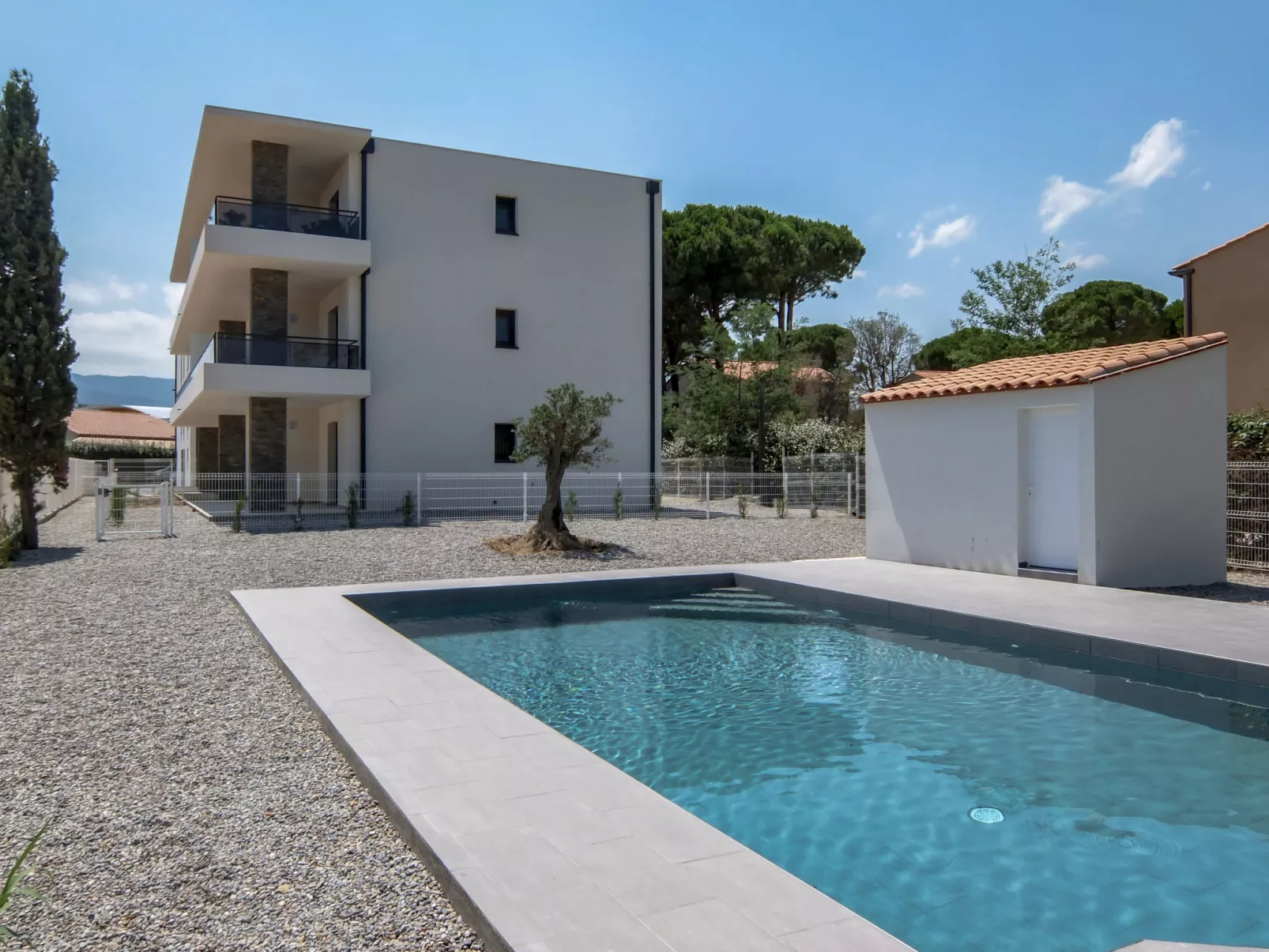 Le Clos des Alberes-Outside