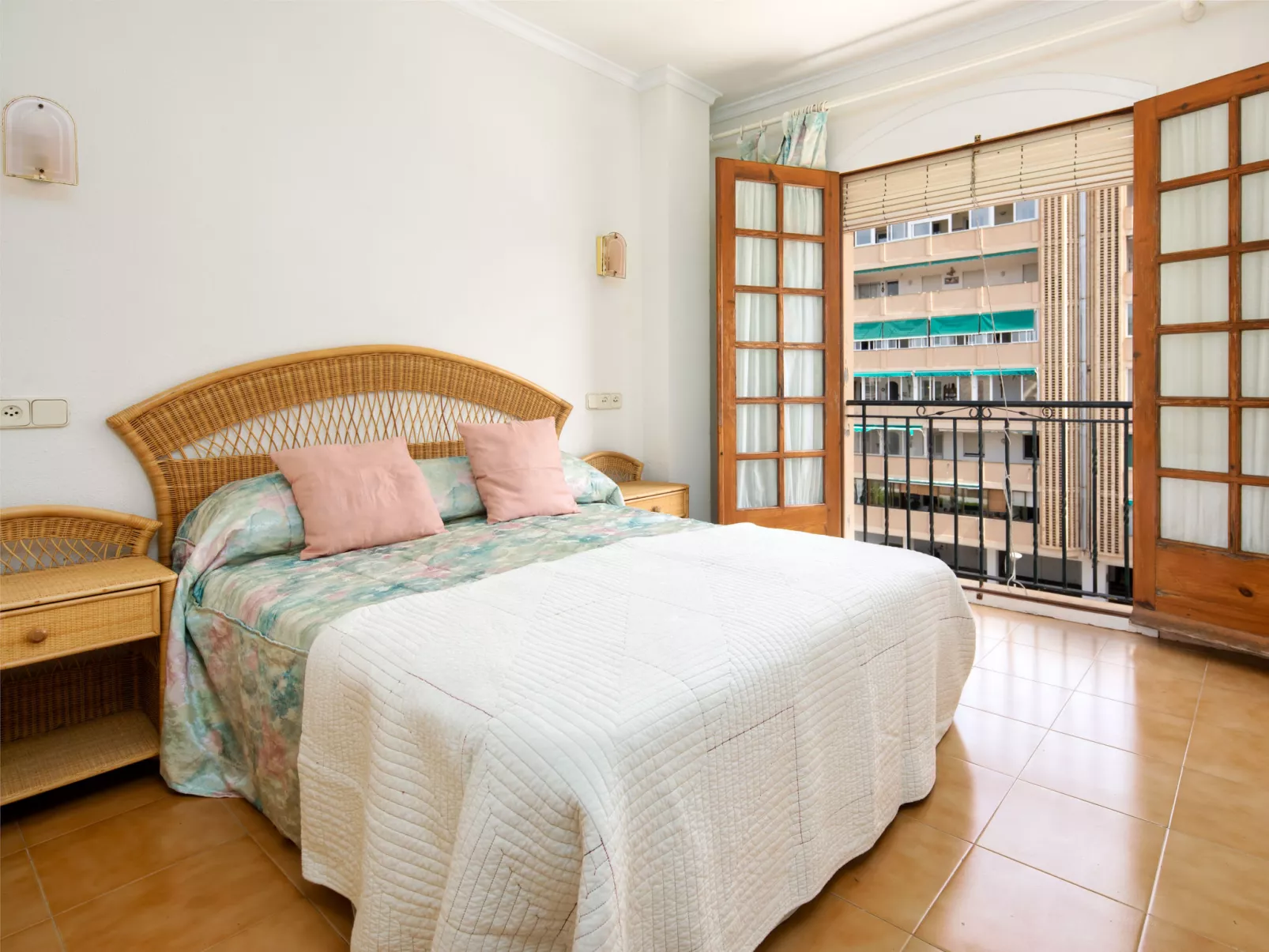 La Isla C12-Inside