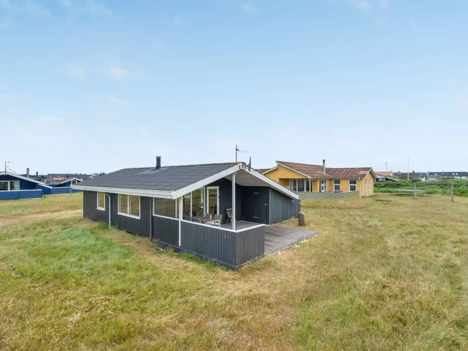 "Svea" - 400m from the sea-Outside