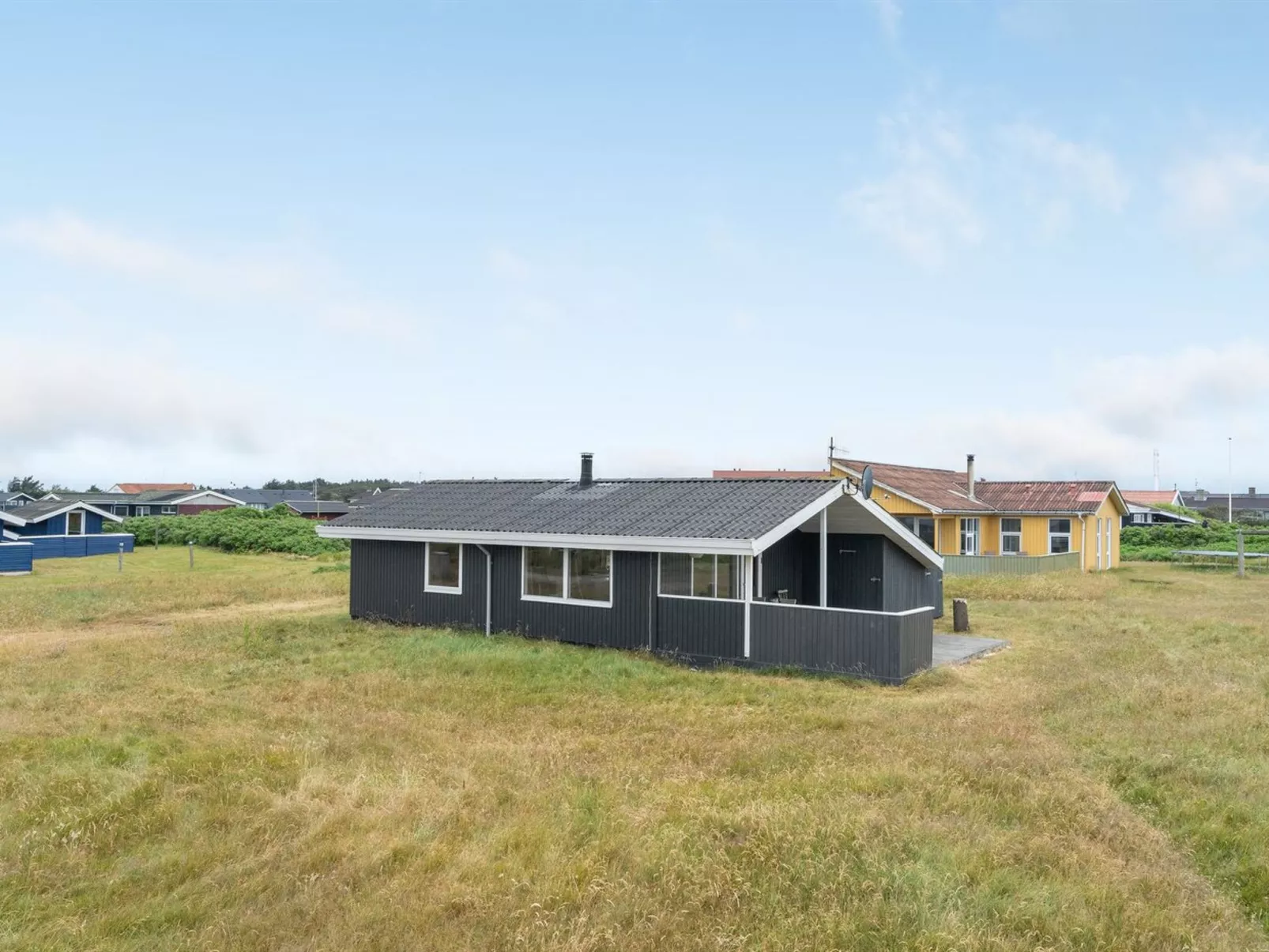 "Svea" - 400m from the sea-Outside