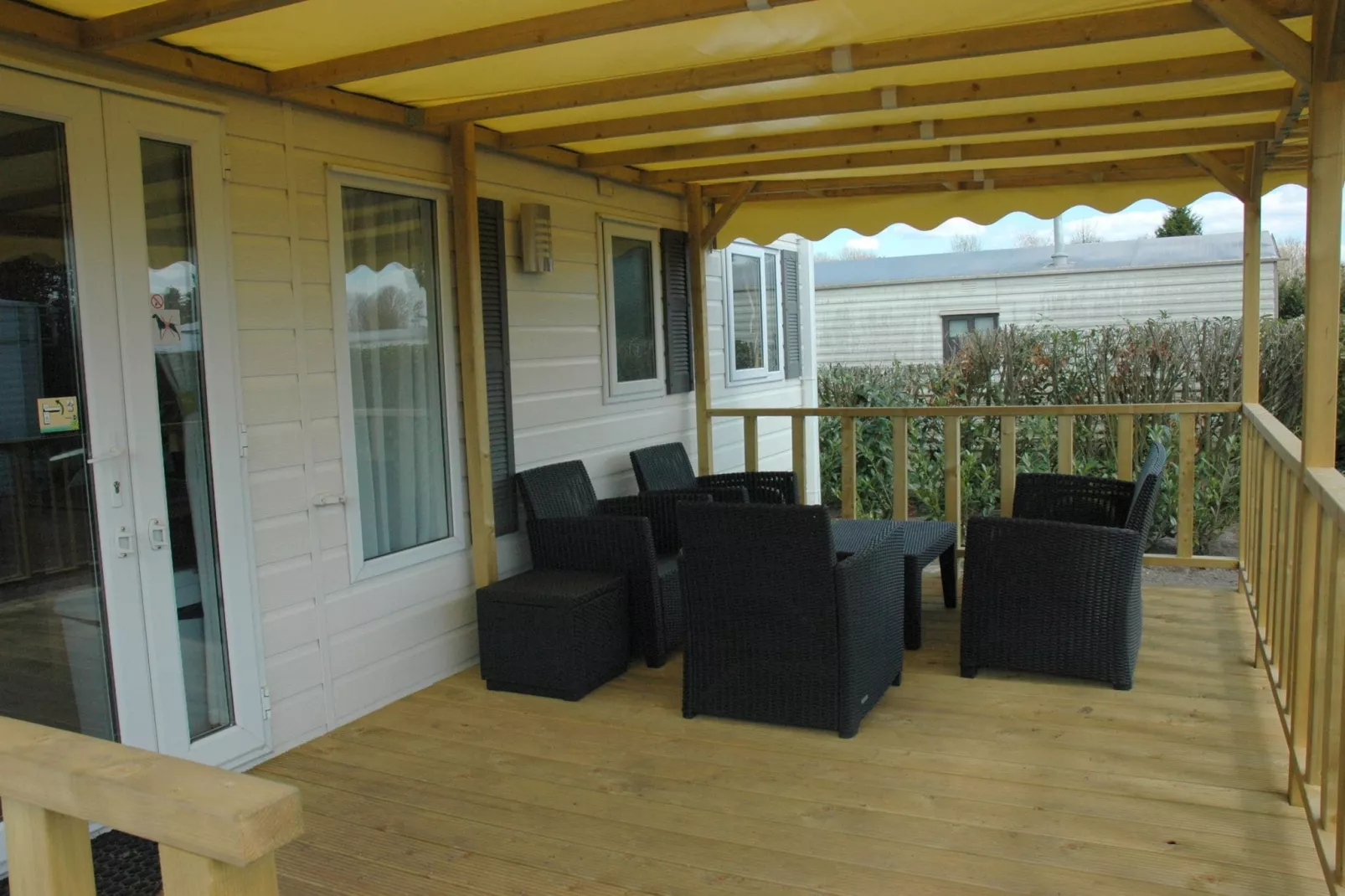 Recreatiepark Duinhoeve 4-Terrace balcony