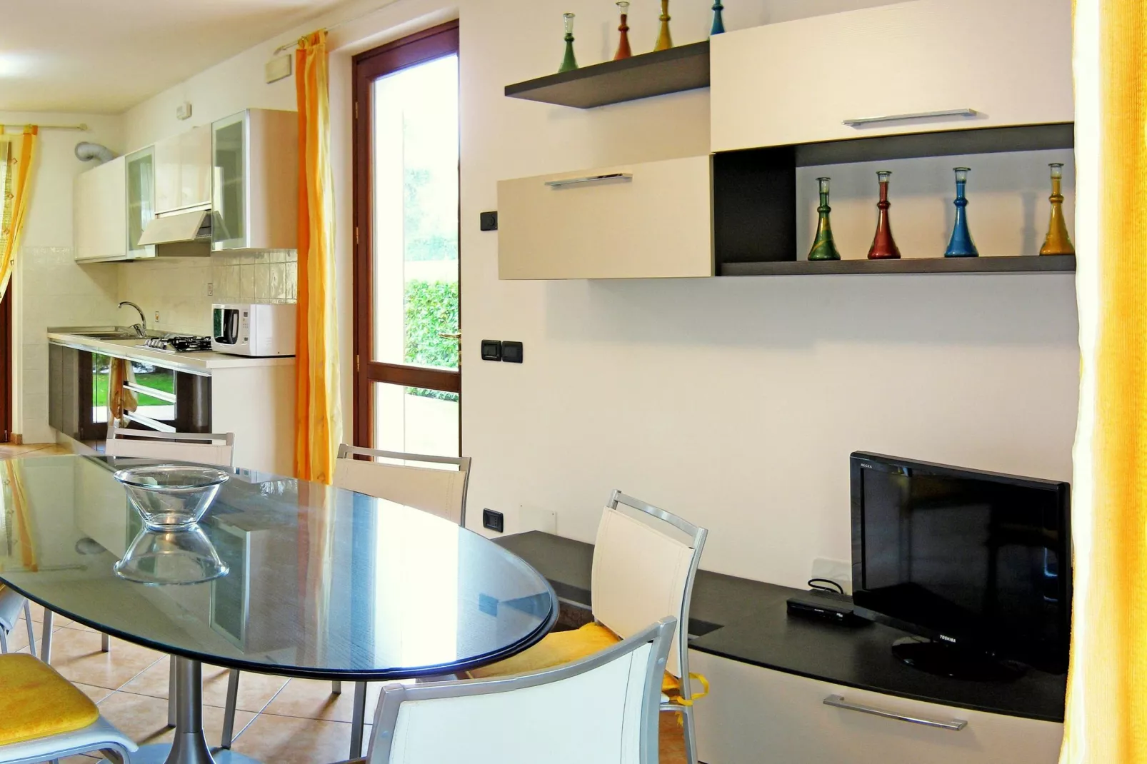 Bardolino Ventitre-Living room