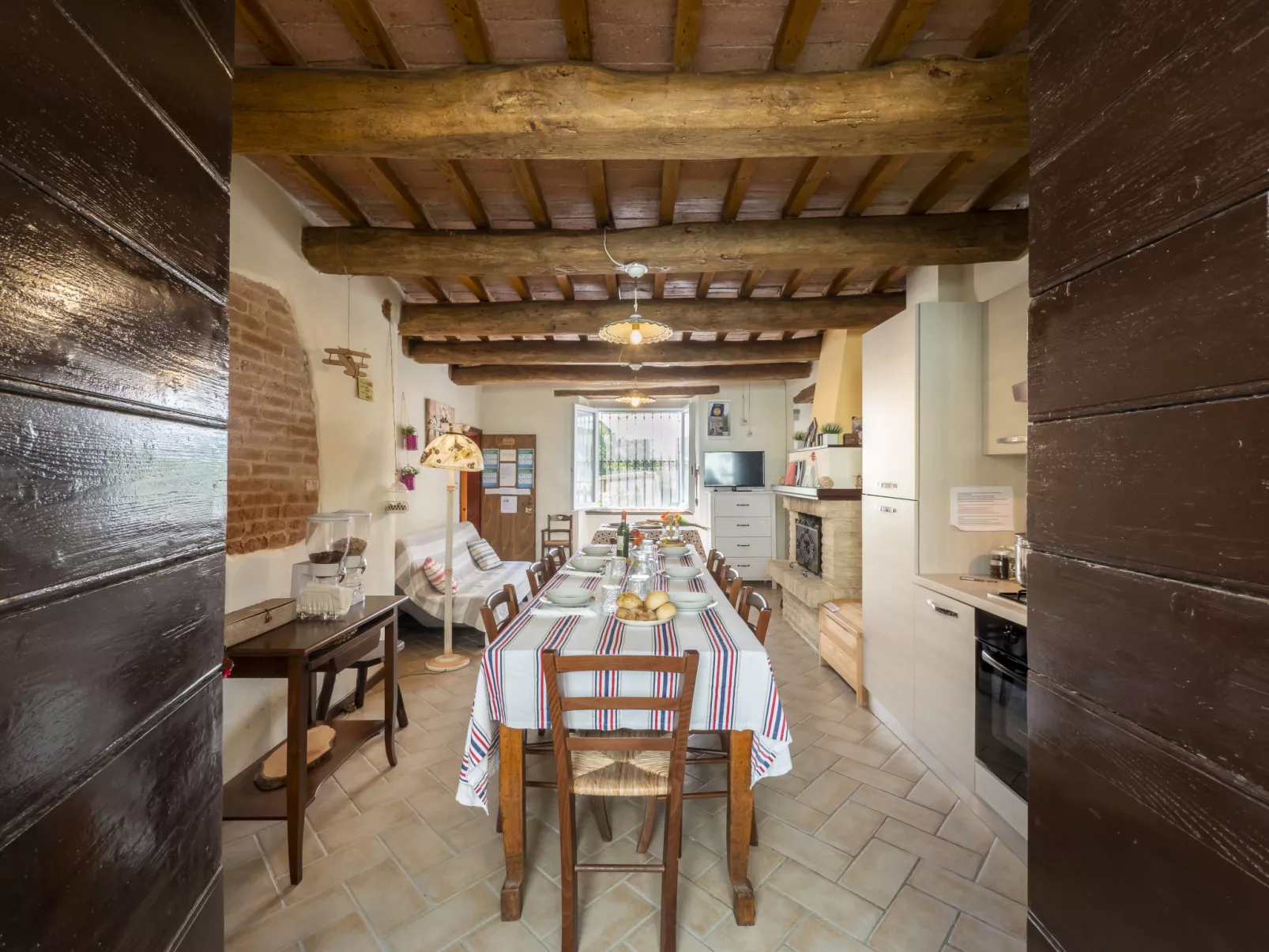 Green Wellness House-Inside