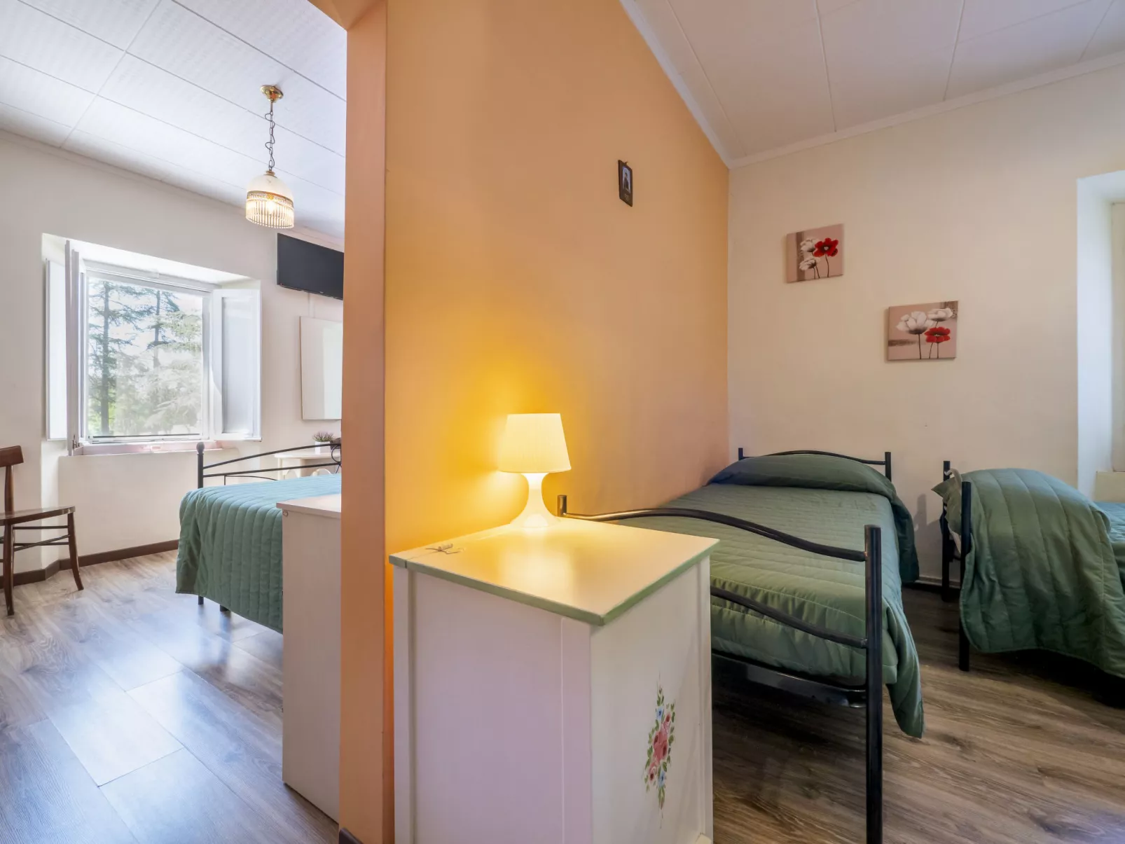 Green Wellness House-Inside