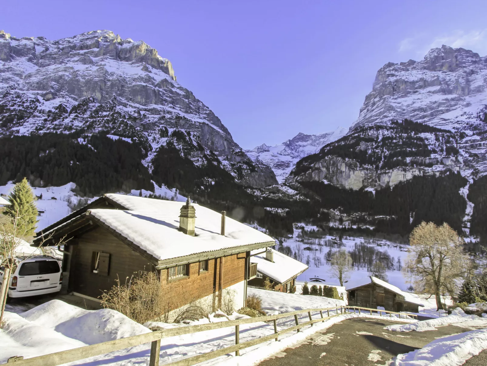 Chalet Almisräba-Outside