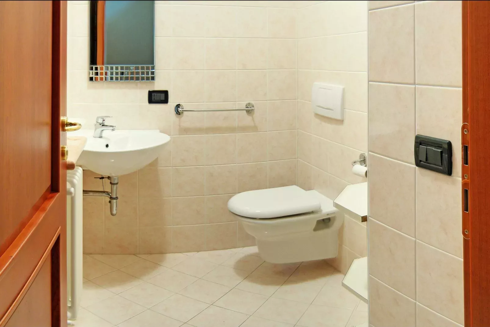 Bardolino Ventitre-Bathroom
