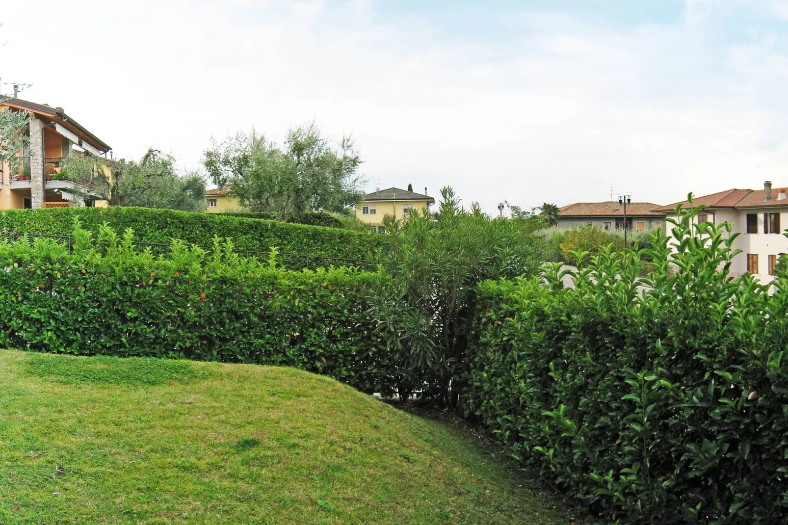Bardolino Ventitre-Gardens summer