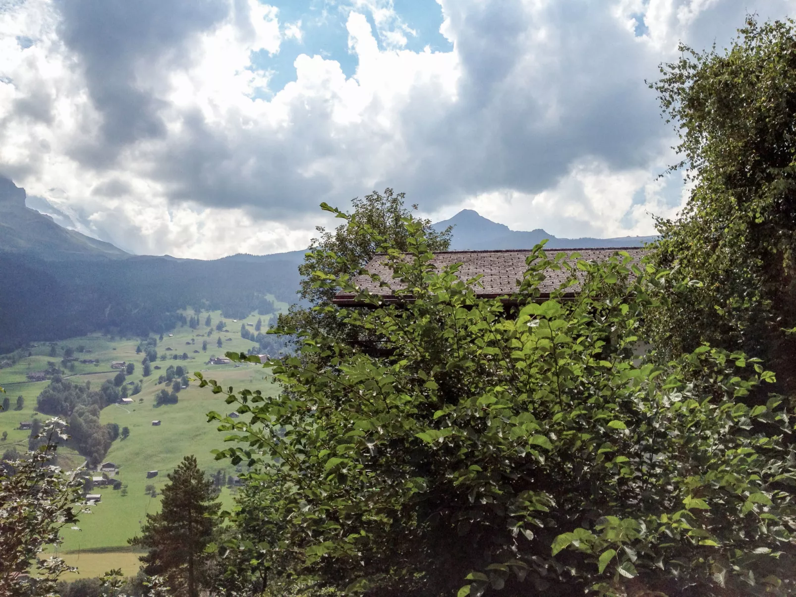 Chalet Shangri La-Outside