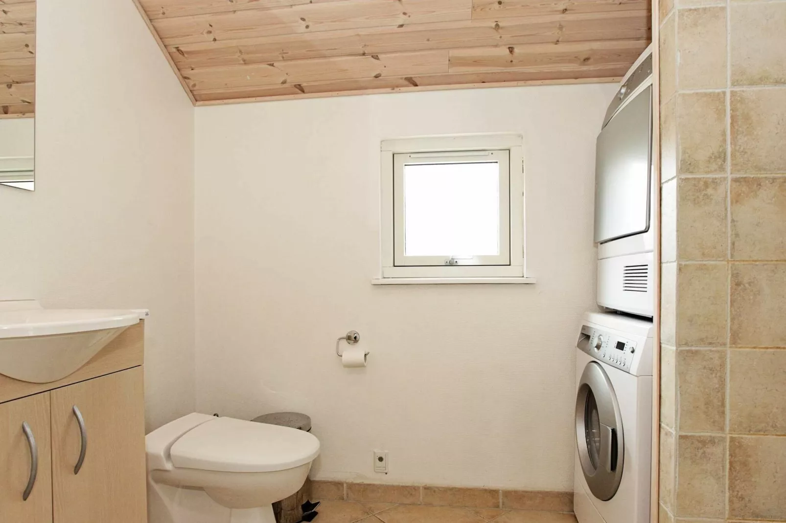 12 person holiday home in Rødby-By Traum-Indoor