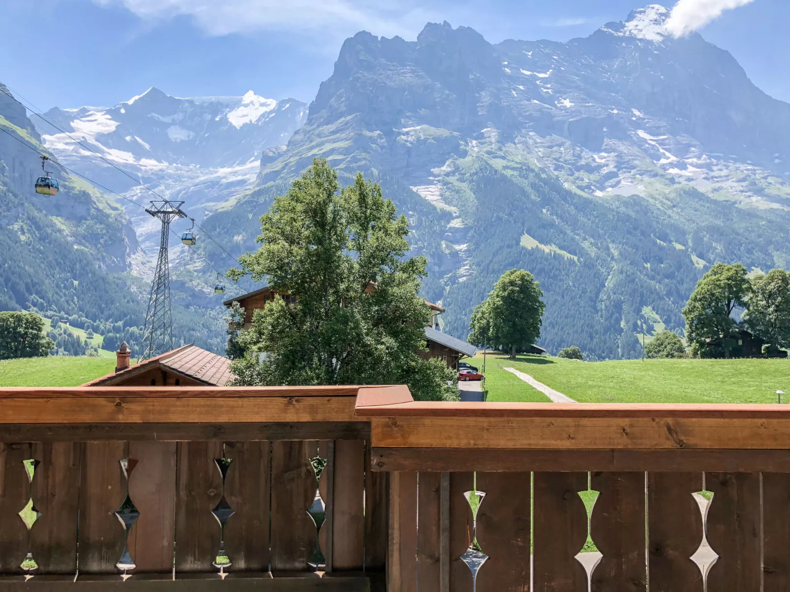 Chalet Bodmisunne-Outside