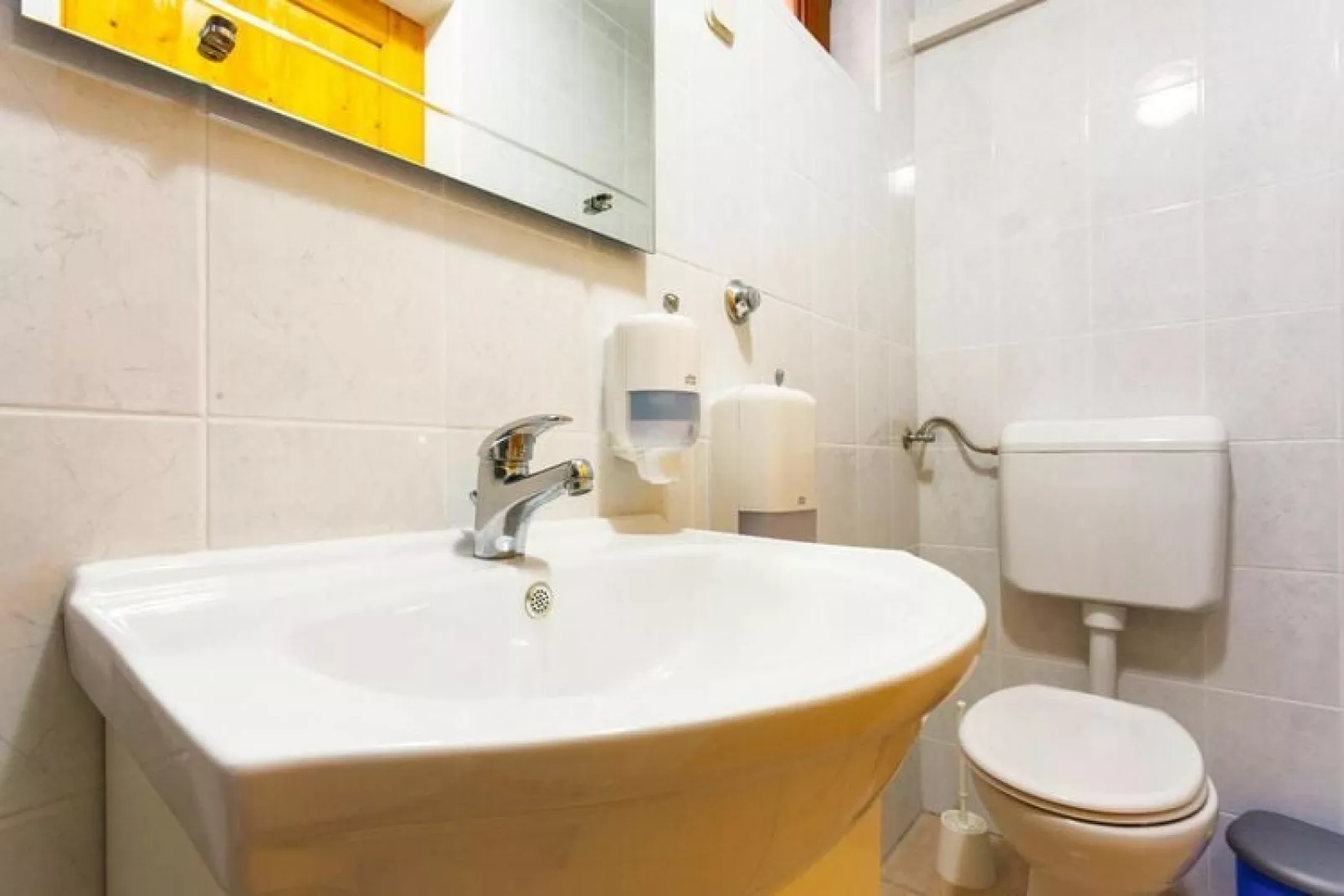 Holiday home Jucinovi Dvori Starigrad PaklenicaVilla ca 150 qm für 12 Personen-Salle de bain