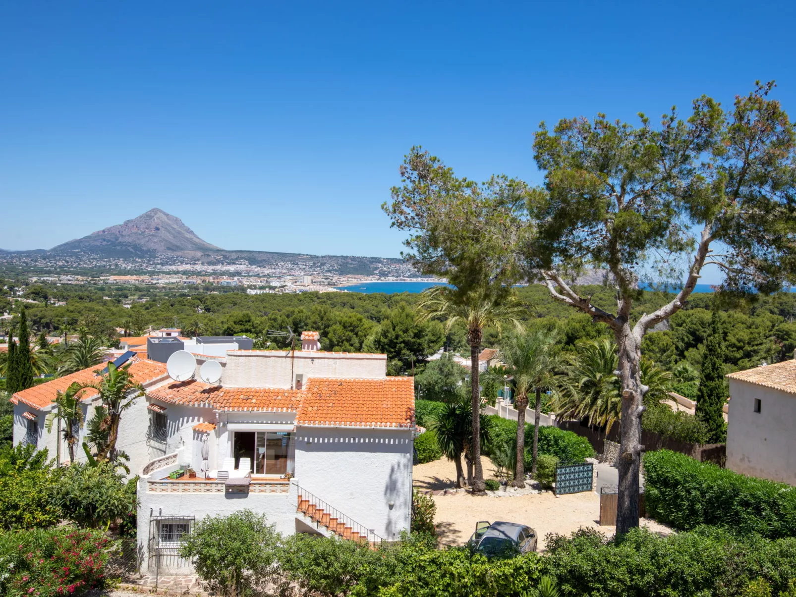 Villa Bramble-Outside