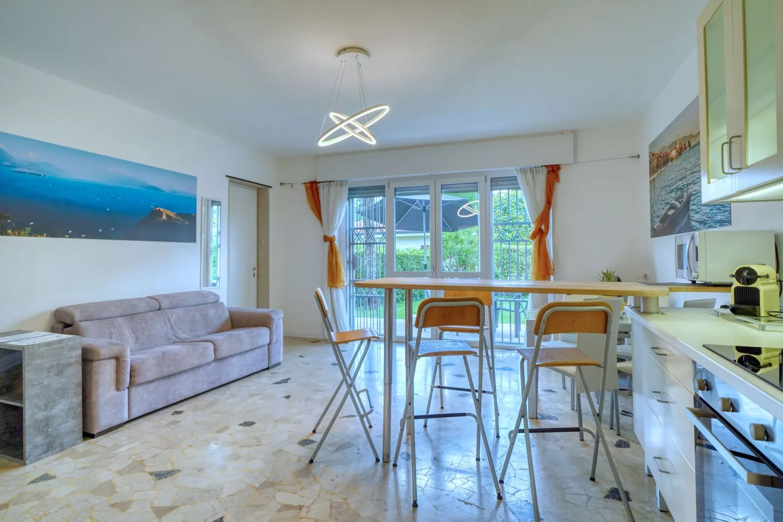Margherita-Living room