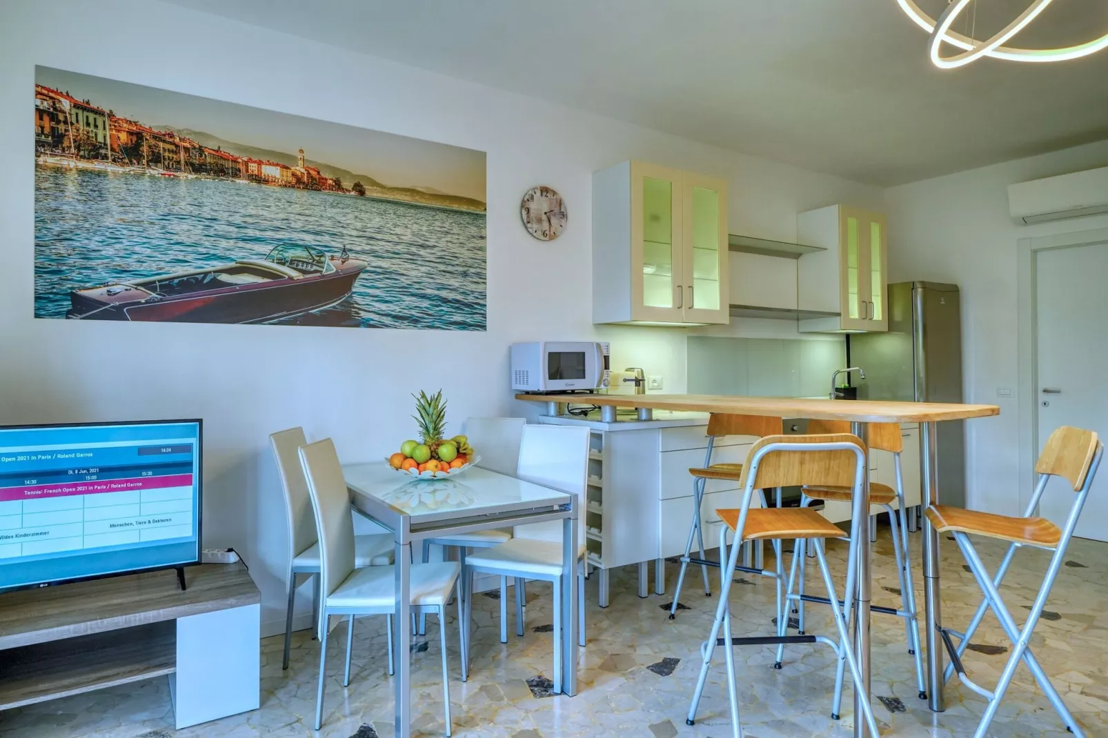 Margherita-Dining room