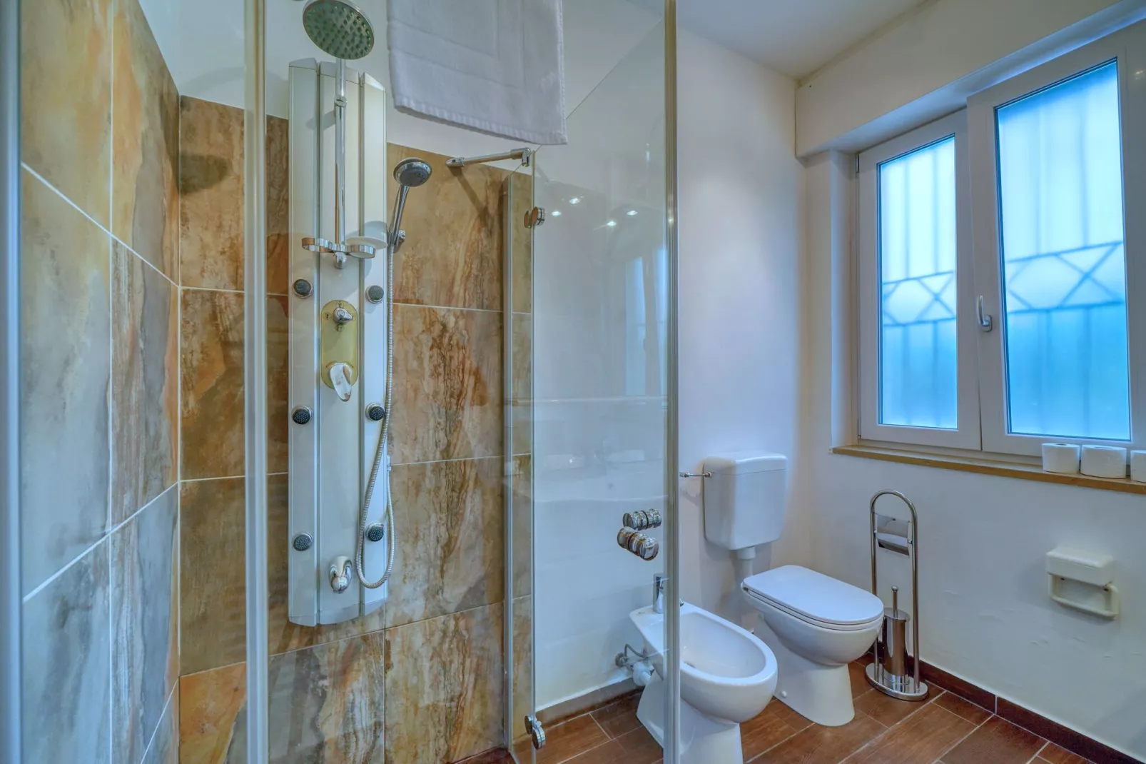 Margherita-Bathroom