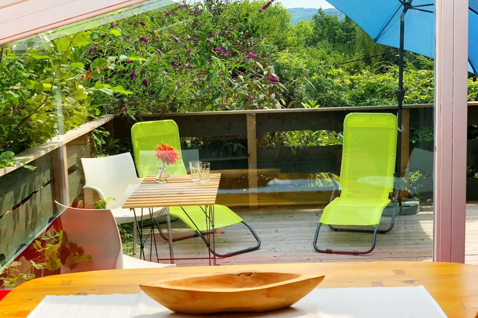 Quarreux 27-Terrace balcony