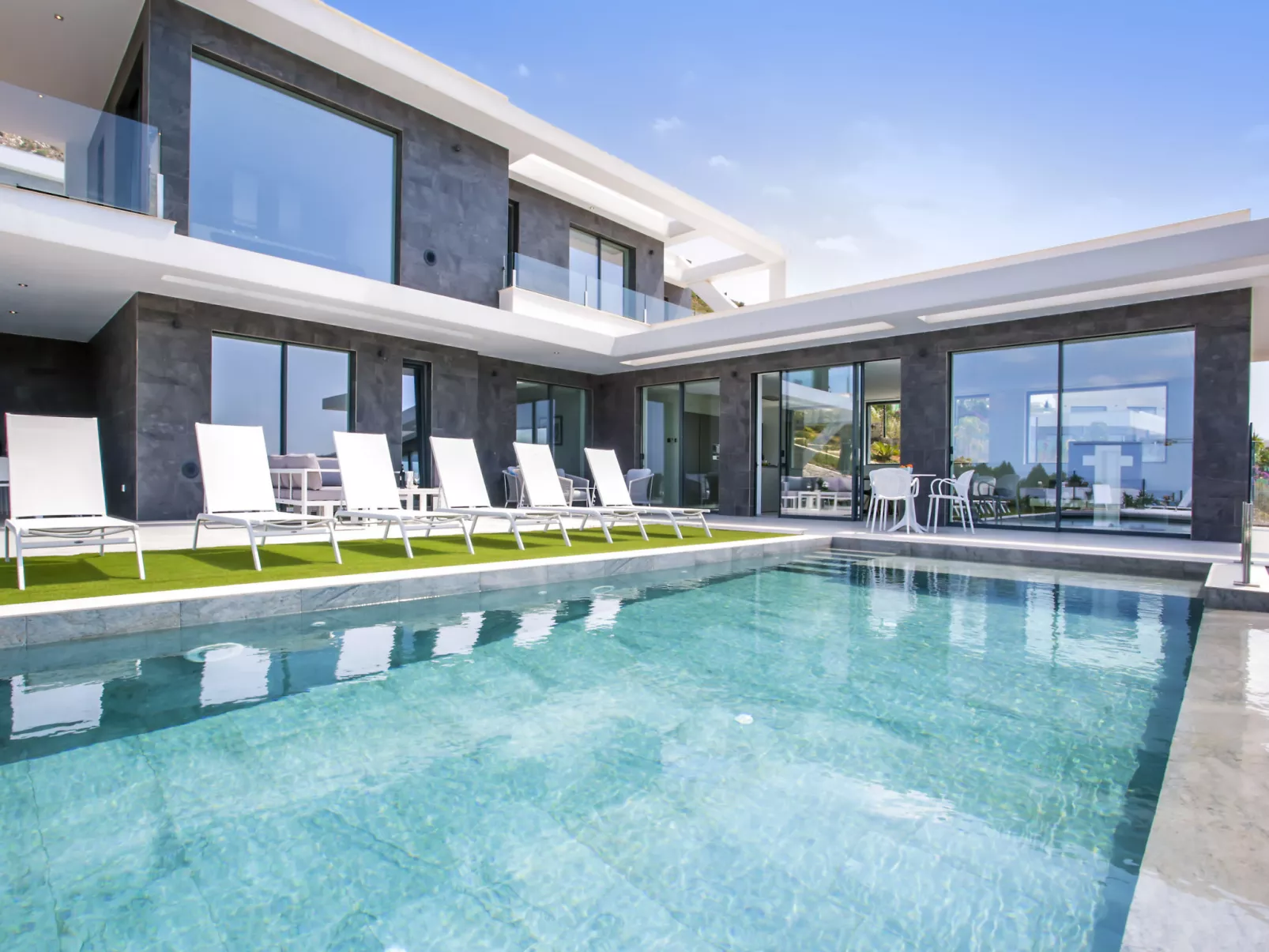 Villa Atina-Outside