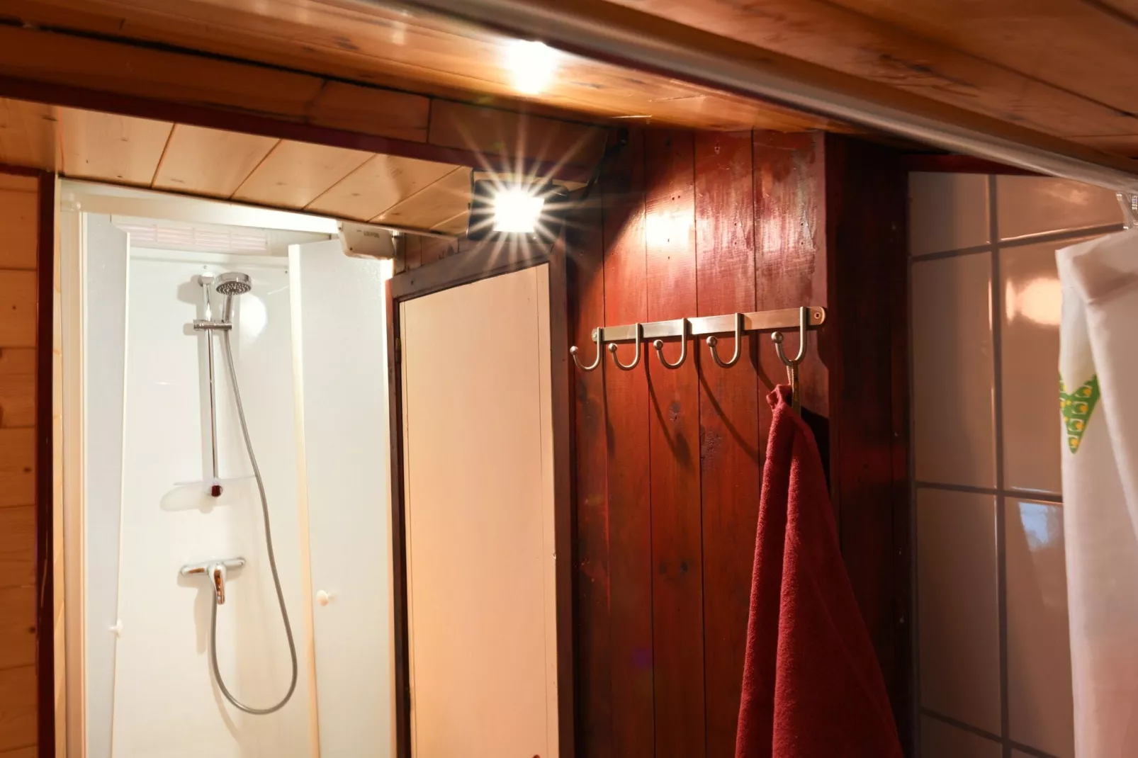 Quarreux 27-Bathroom