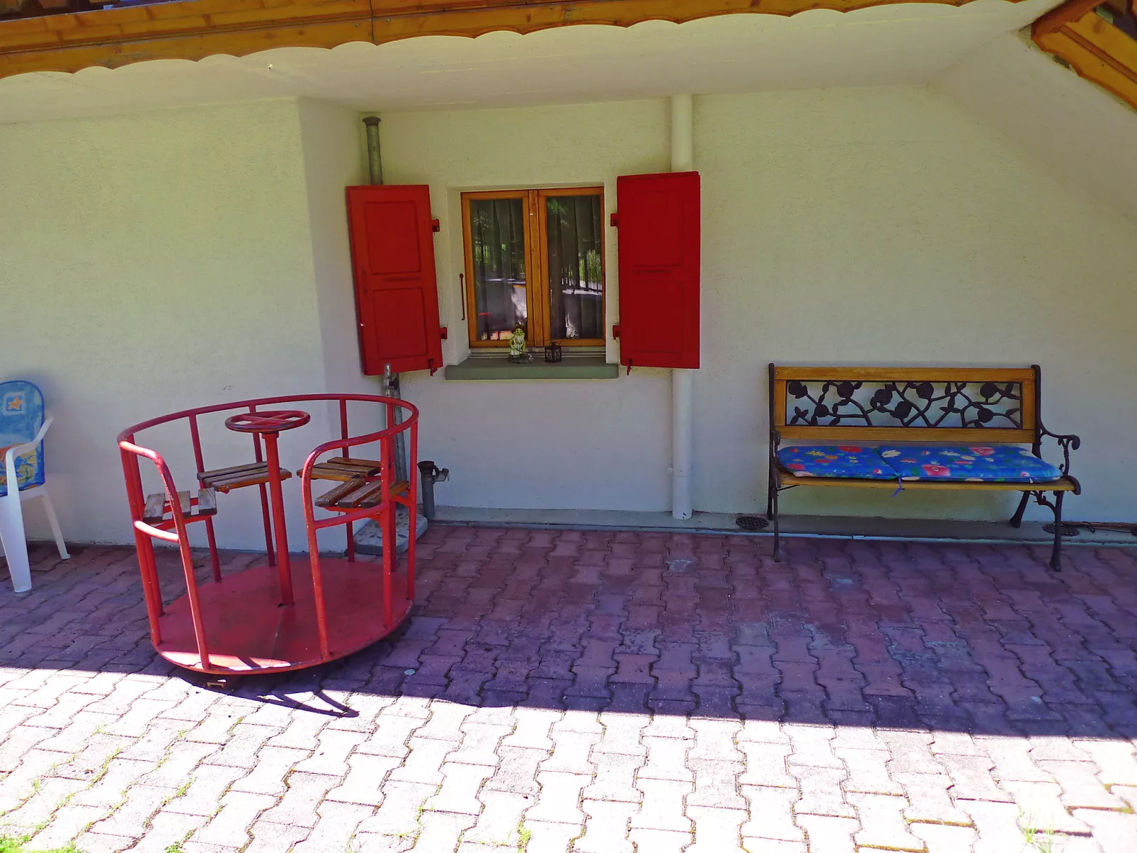 Bergfink Obergeschoss-Draußen