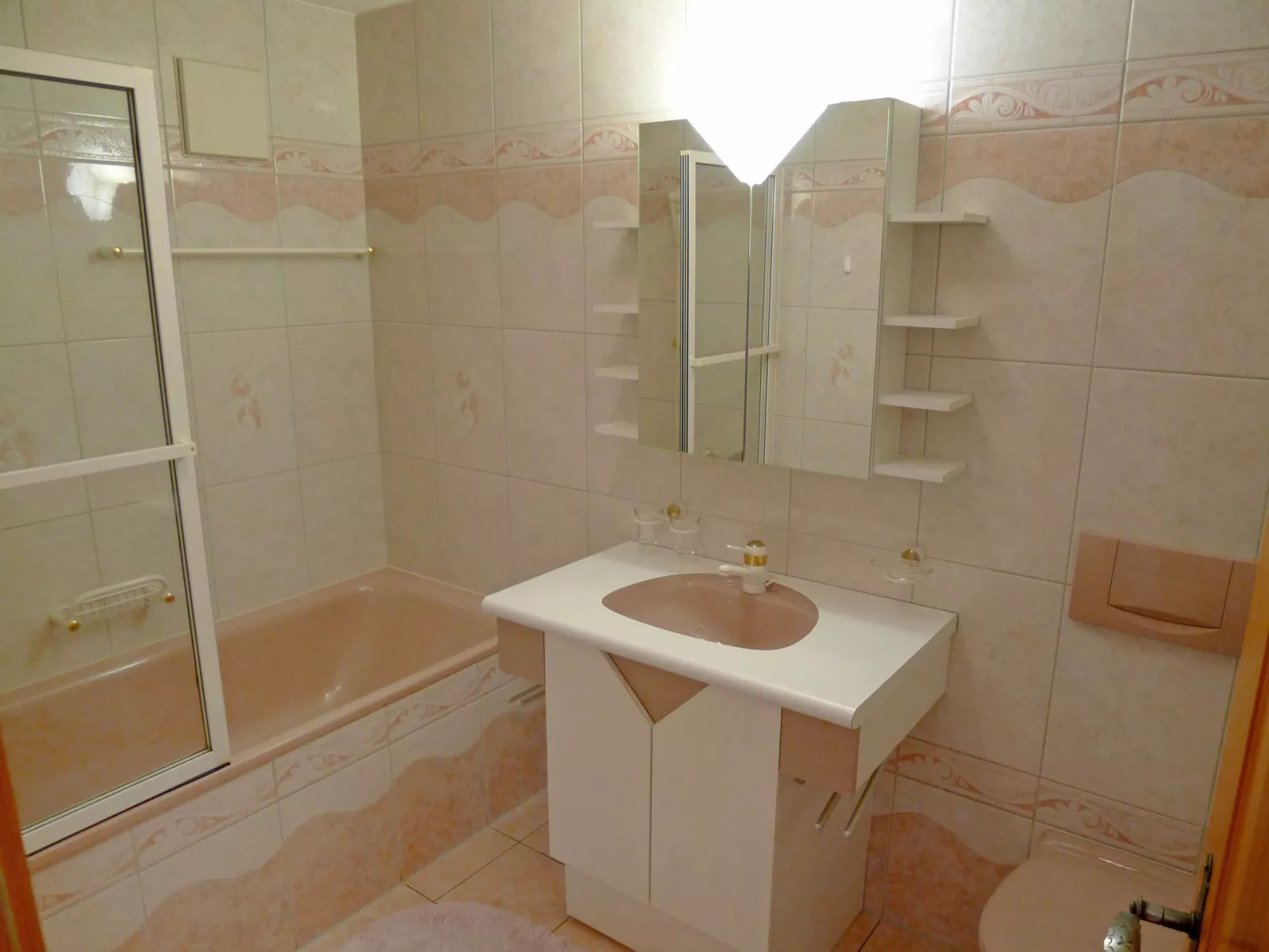 Metropol B 29-Inside
