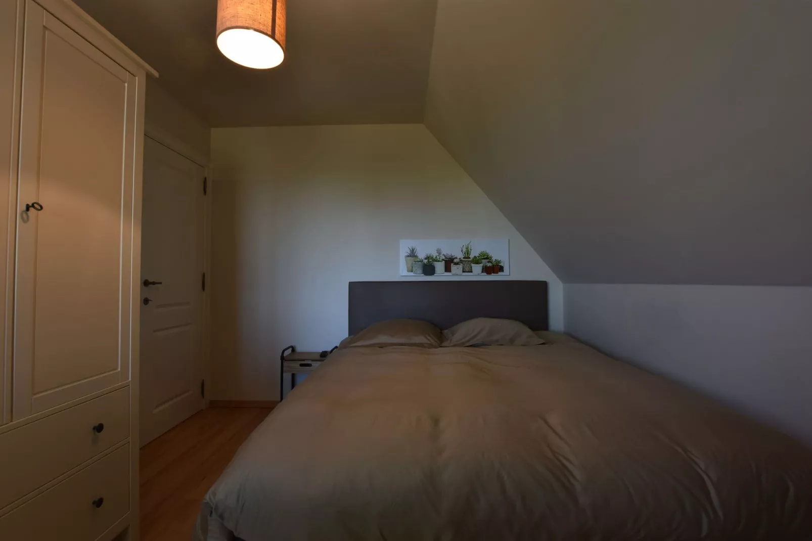 Den Ast-Bedroom