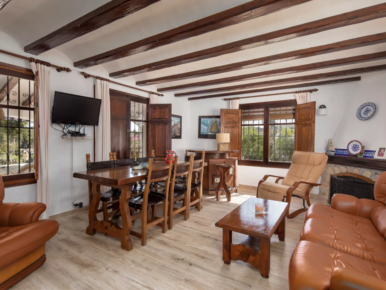 Cala Vista-Inside