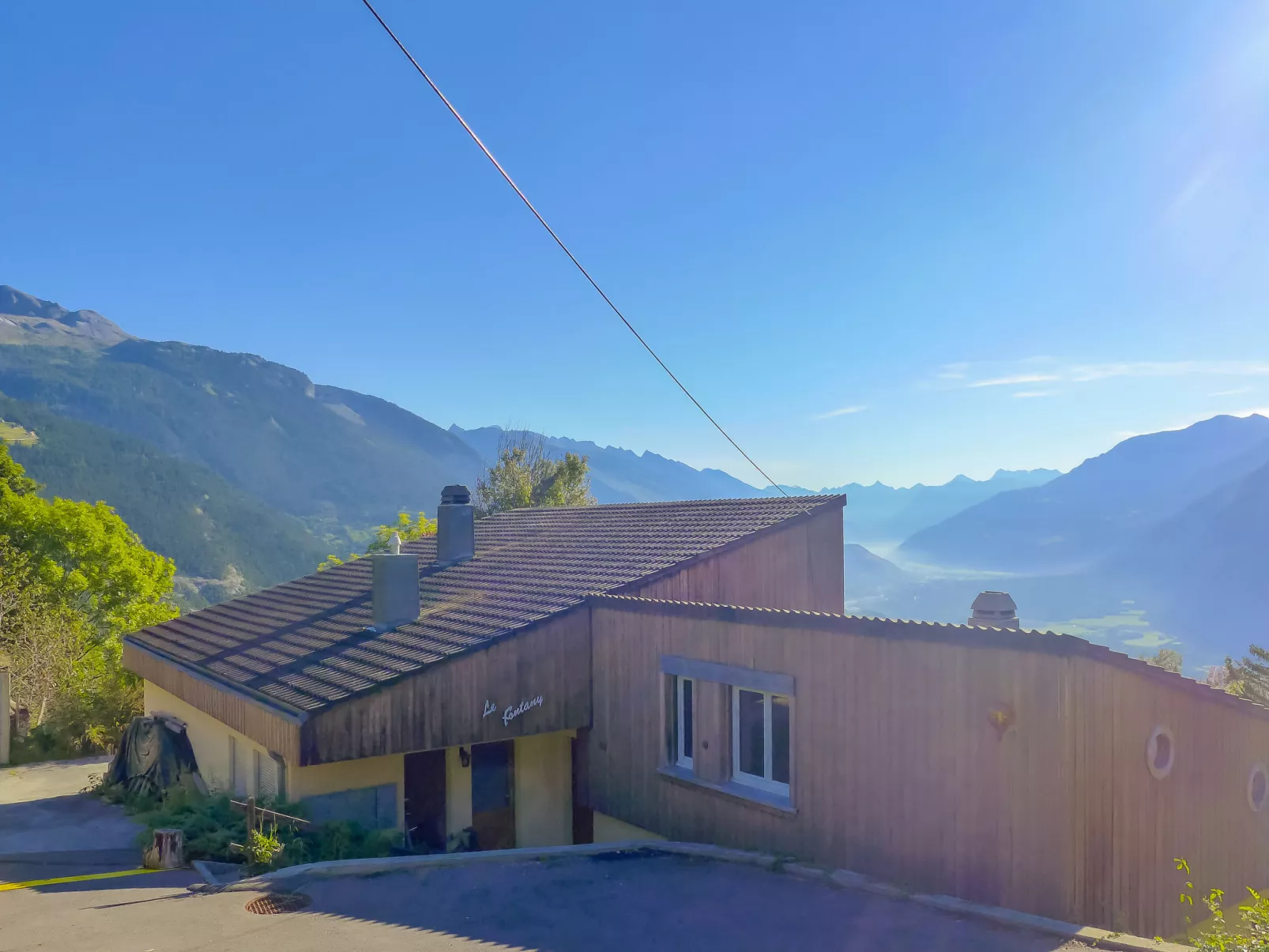 Maison Le Fontany-Outside