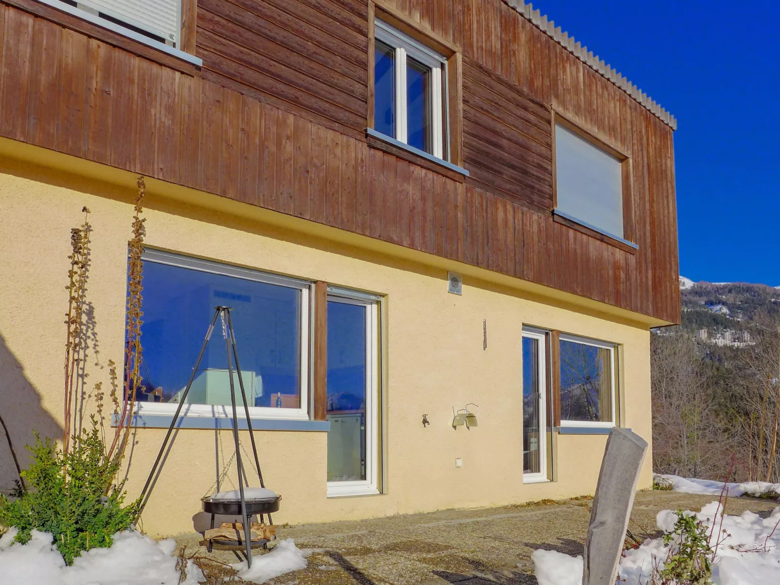Maison Le Fontany-Outside
