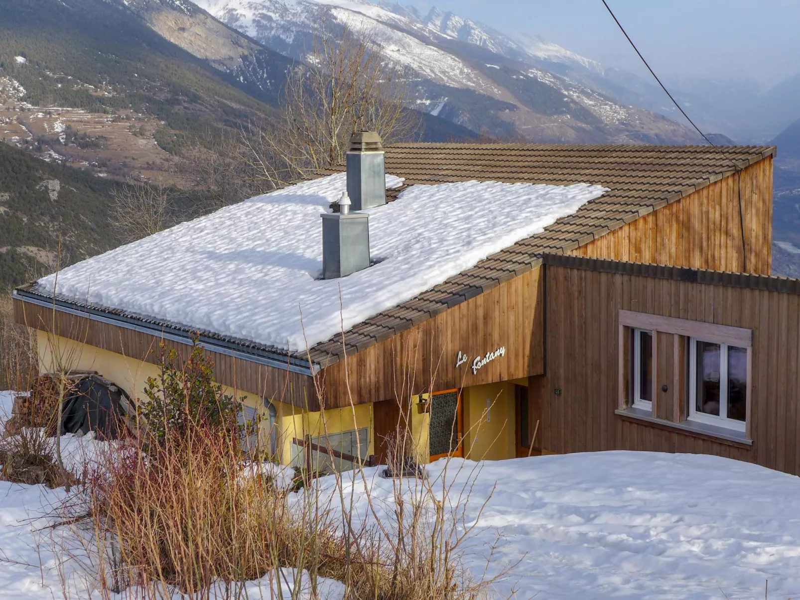 Maison Le Fontany-Outside