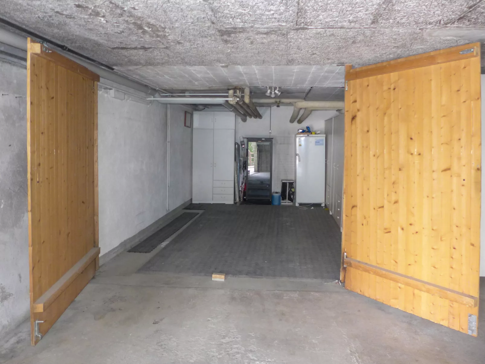 Eperon B 22-Inside