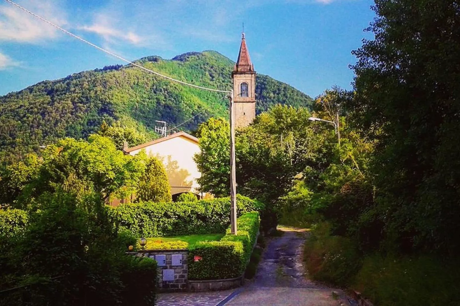 Casa Via Pieve-Exterior summer