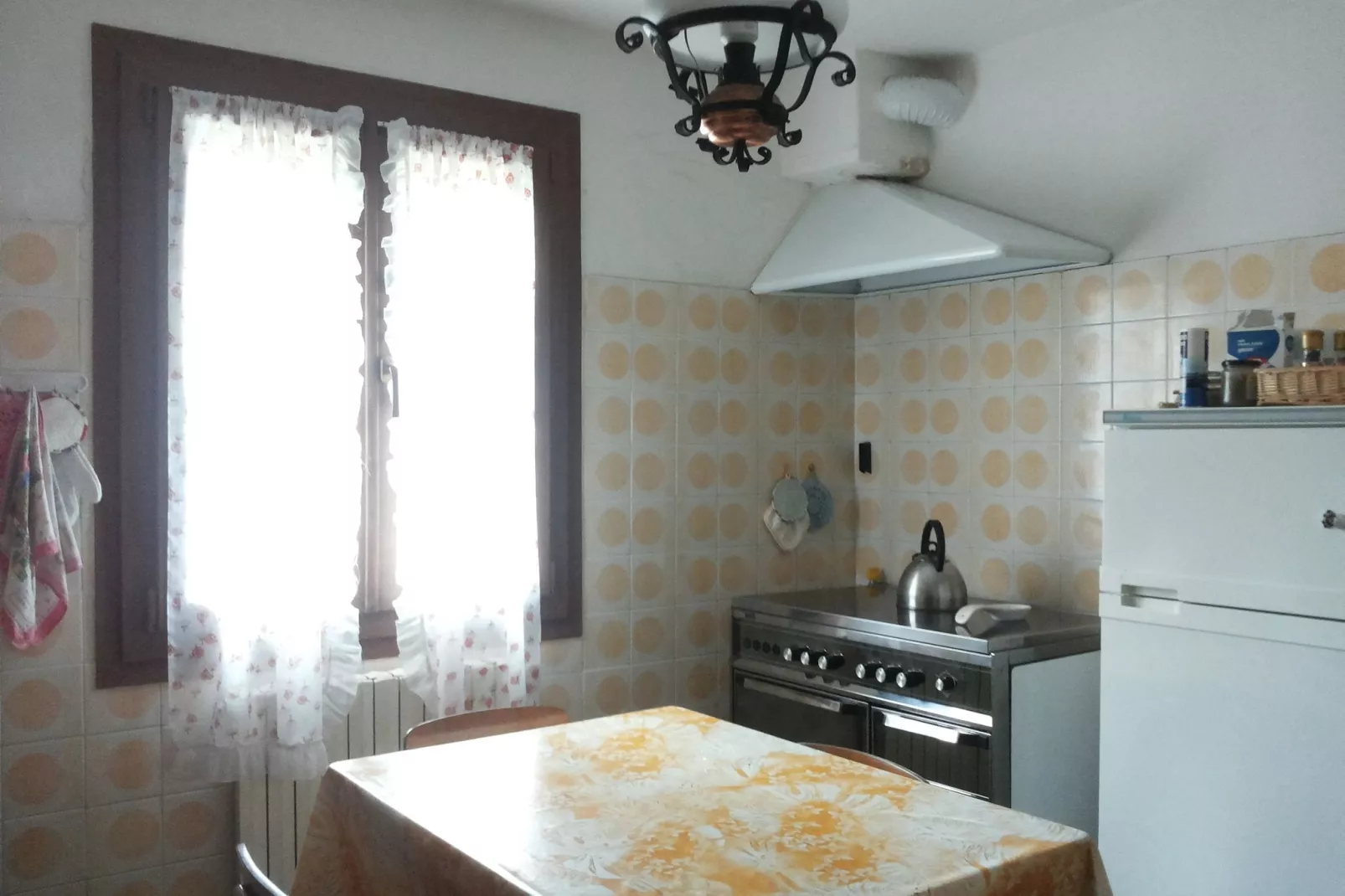 Casa Via Pieve-Kitchen