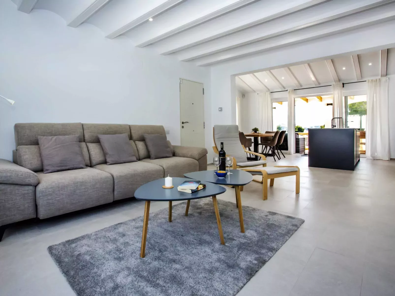 Villa Irenal-Inside