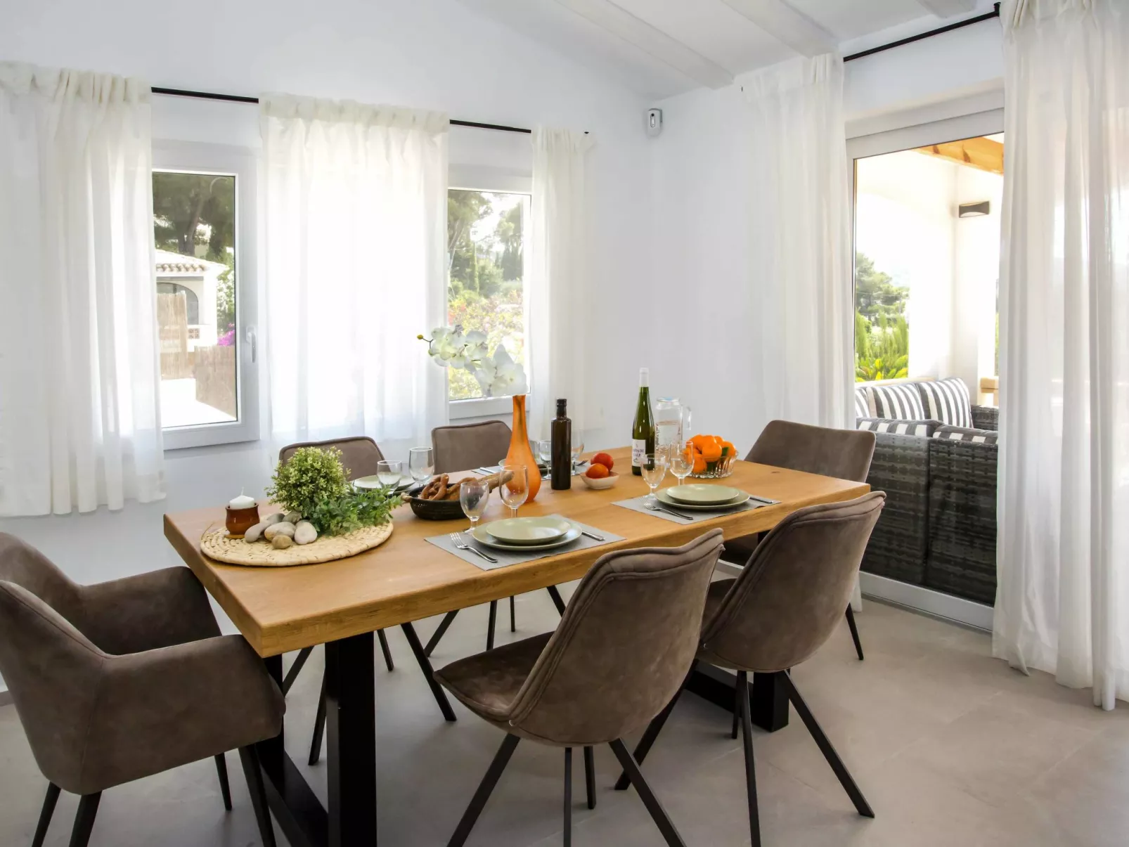 Villa Irenal-Inside
