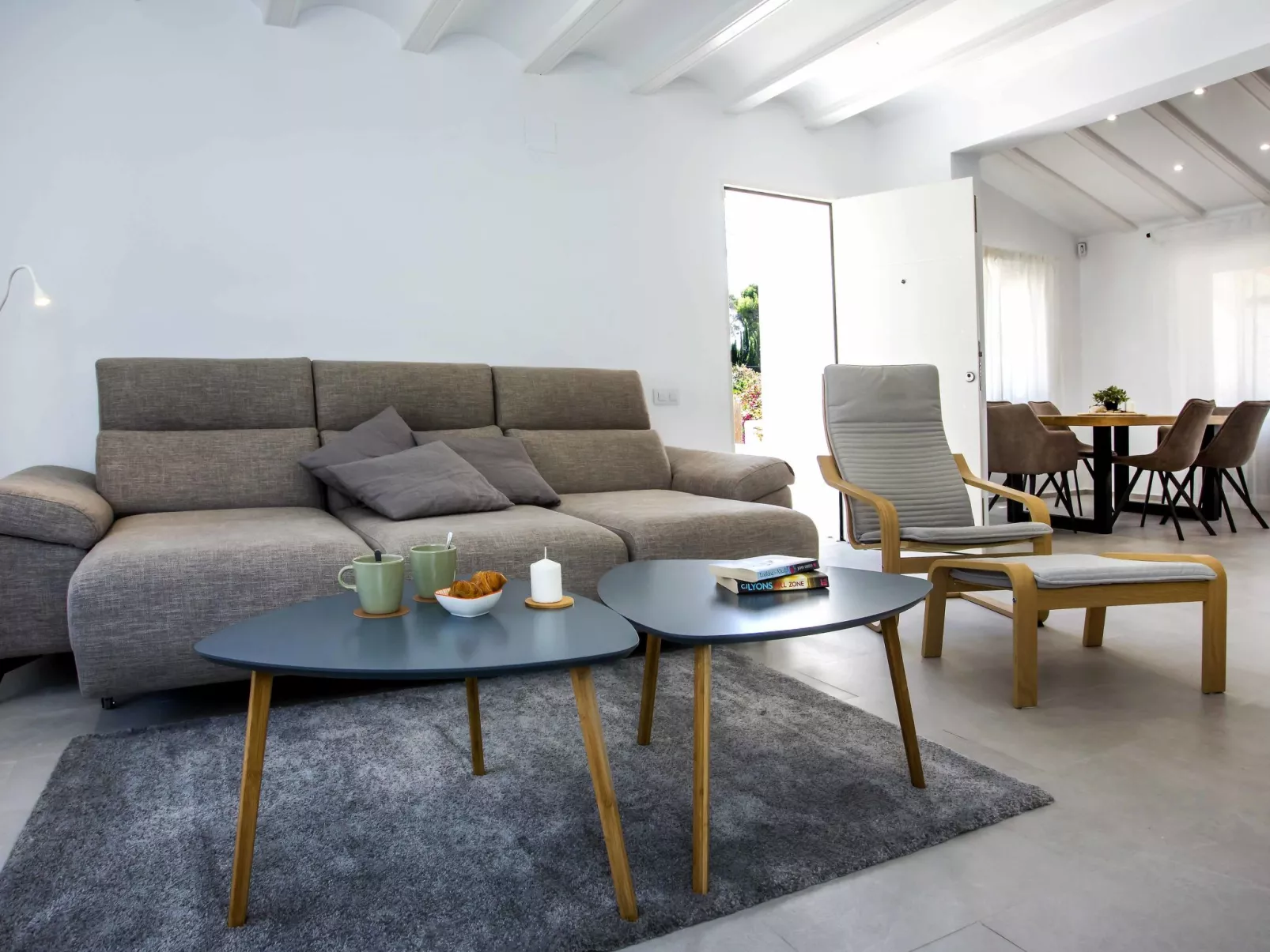 Villa Irenal-Inside