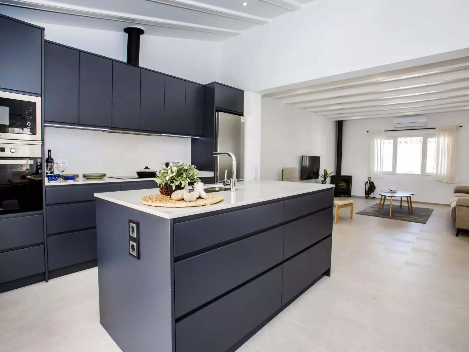 Villa Irenal-Inside