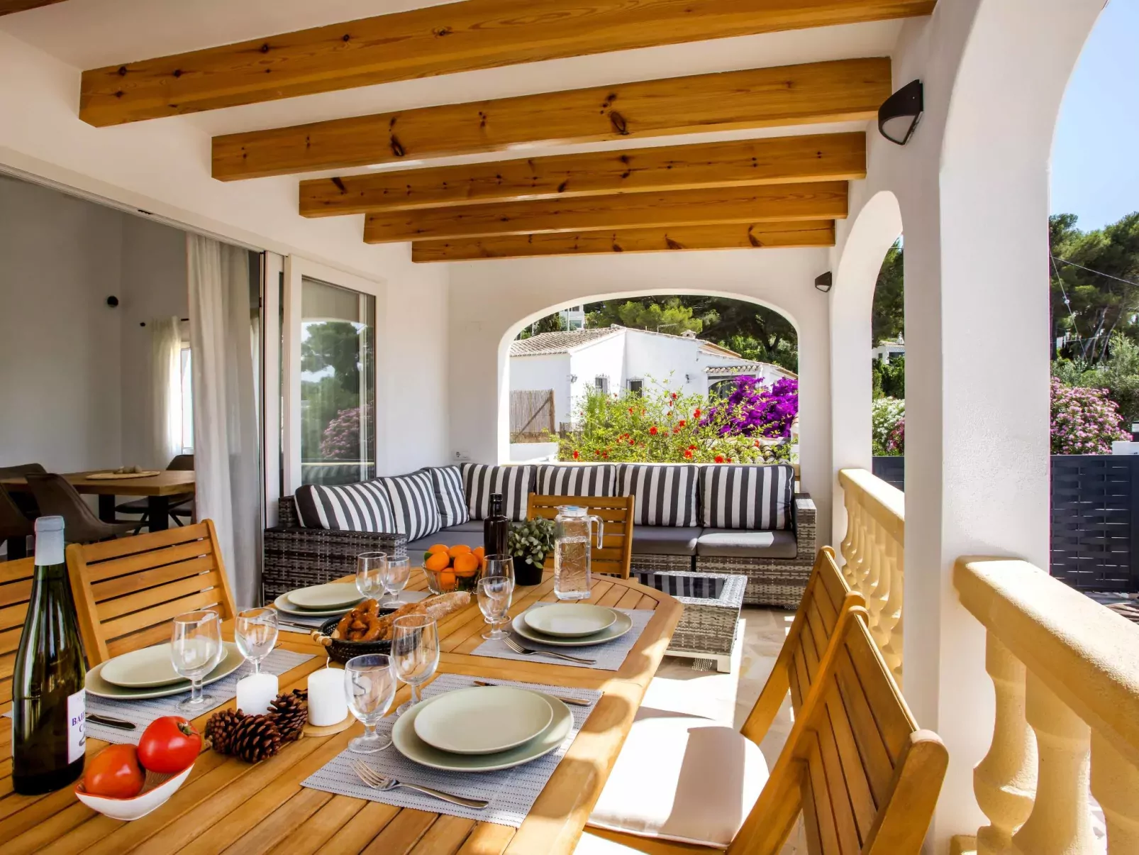 Villa Irenal-Outside