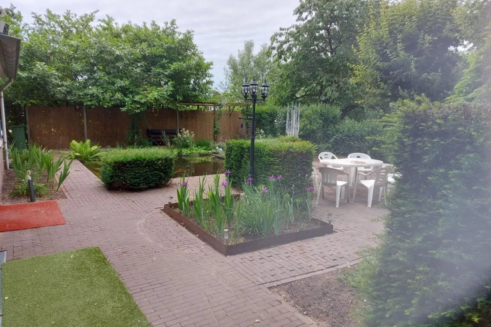Huize Hops-Gardens summer