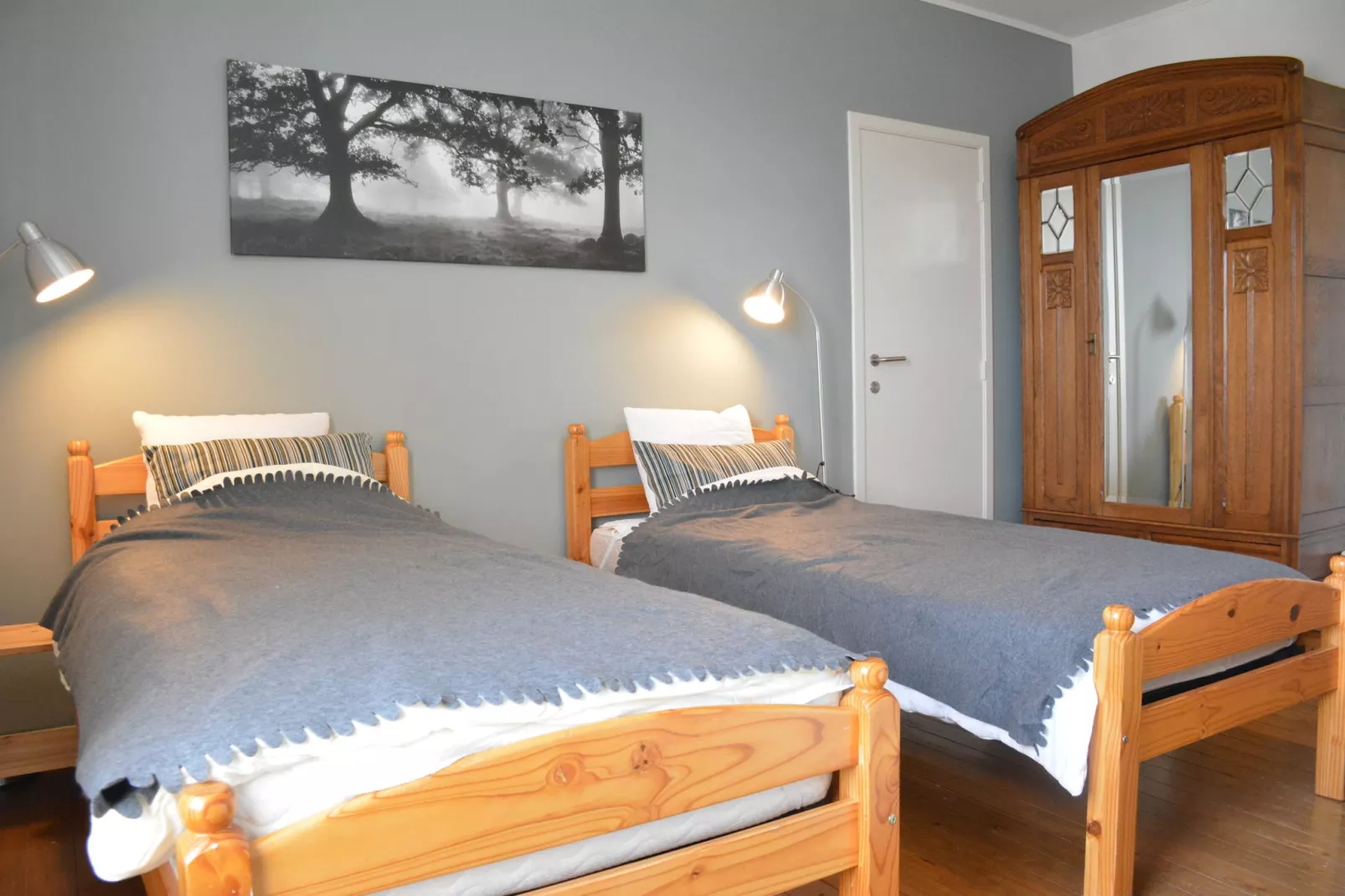 Enjoysquare 22-Bedroom
