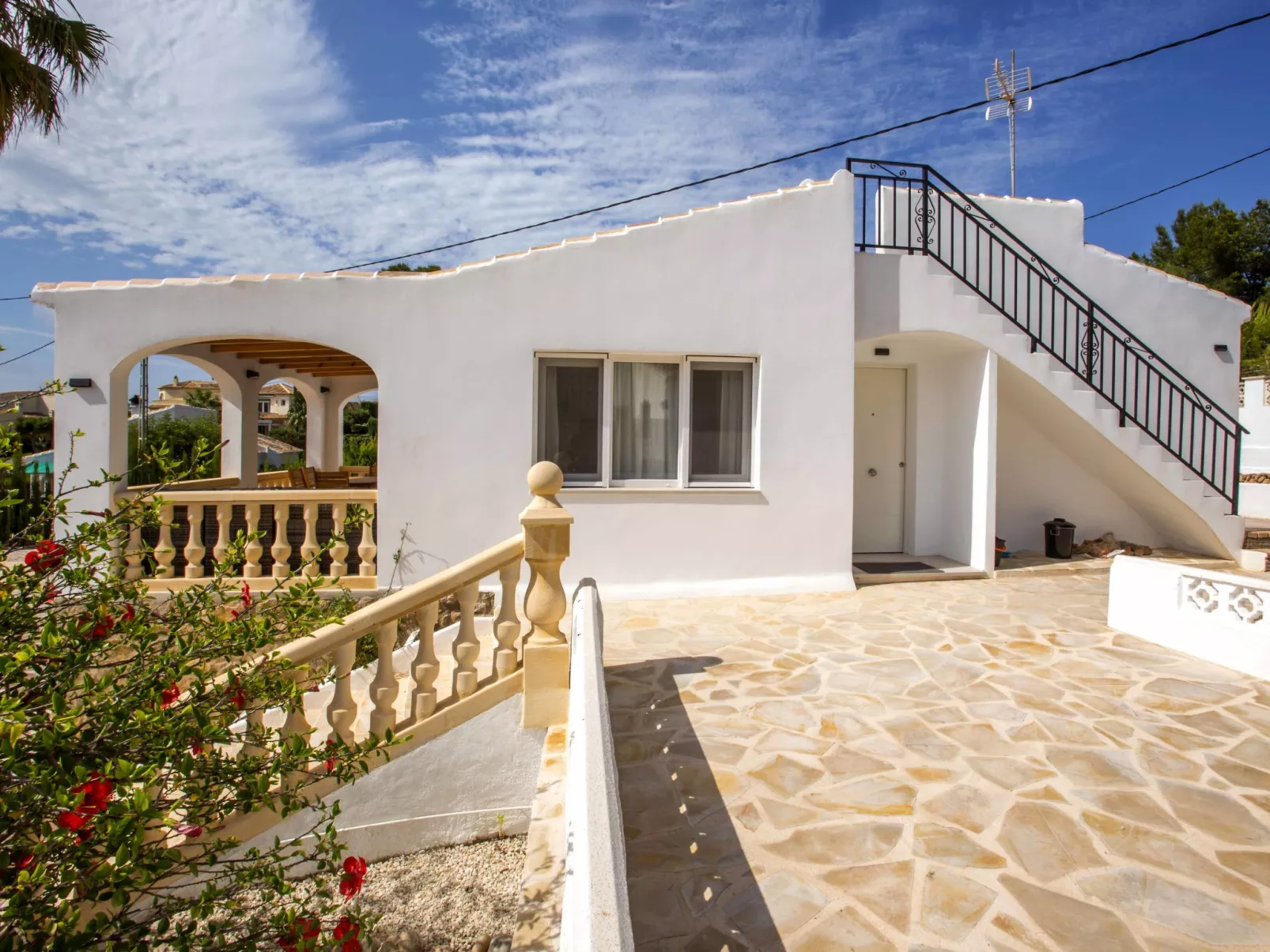 Villa Irenal-Outside