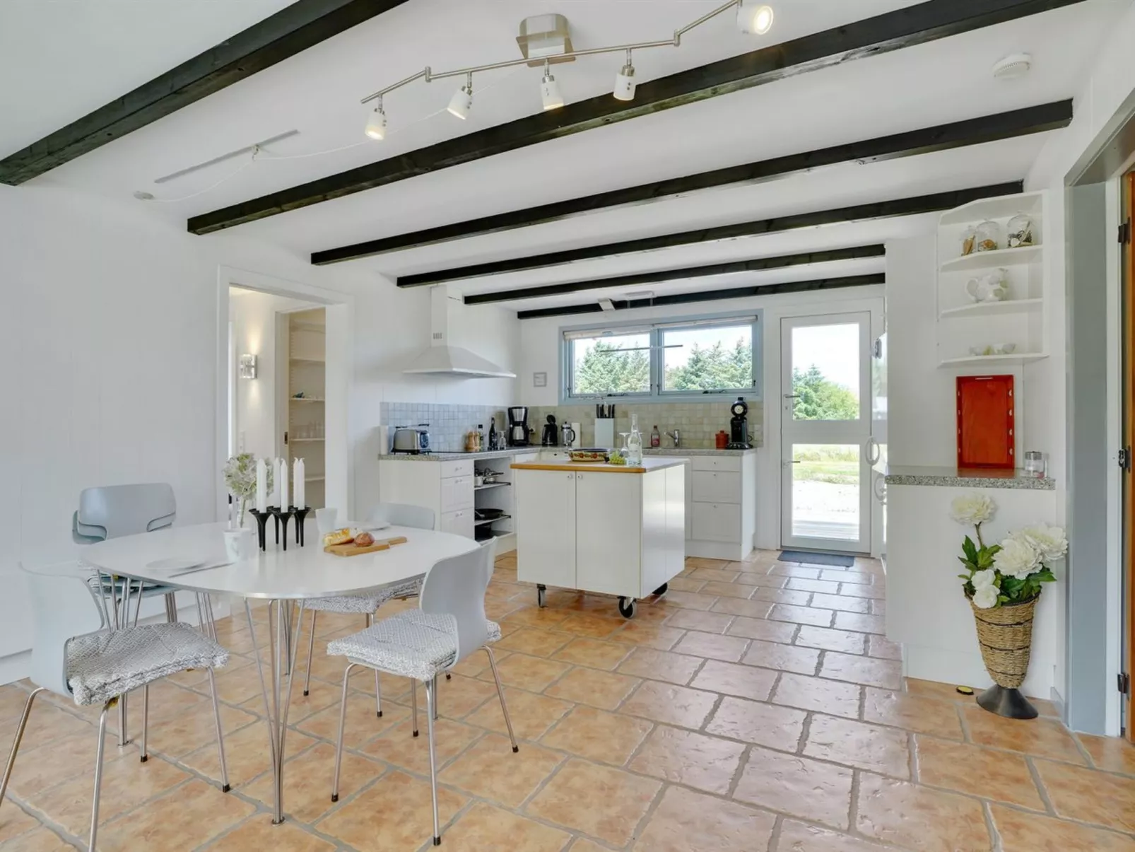 "Resi" - 400m from the sea-Inside