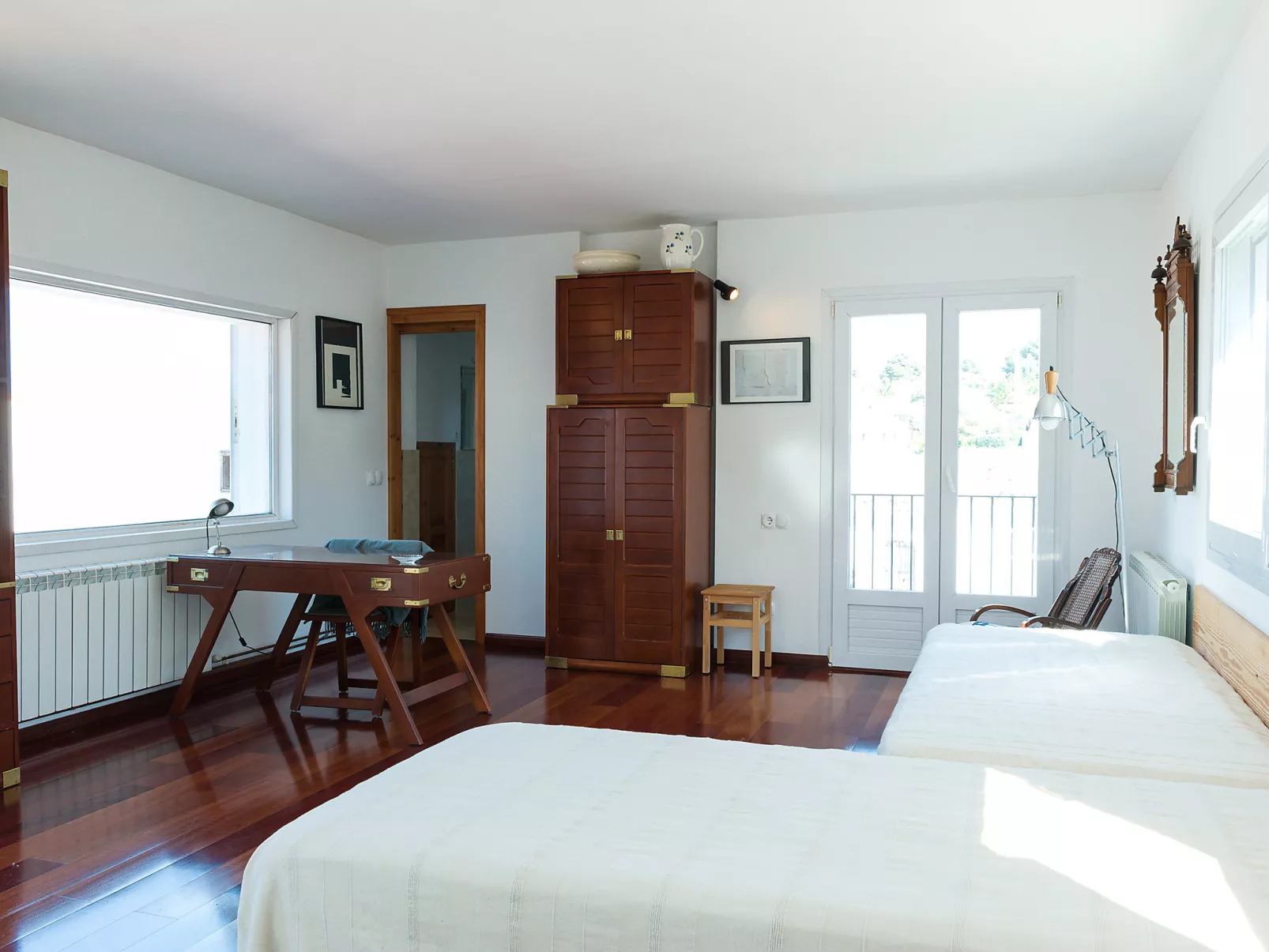 Toscal-Inside