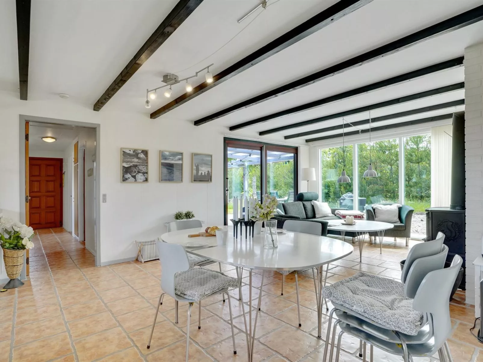 "Resi" - 400m from the sea-Inside