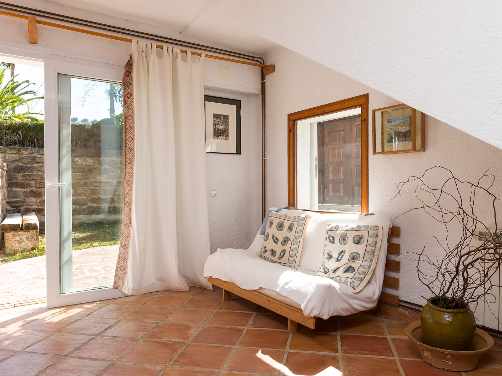 Toscal-Inside