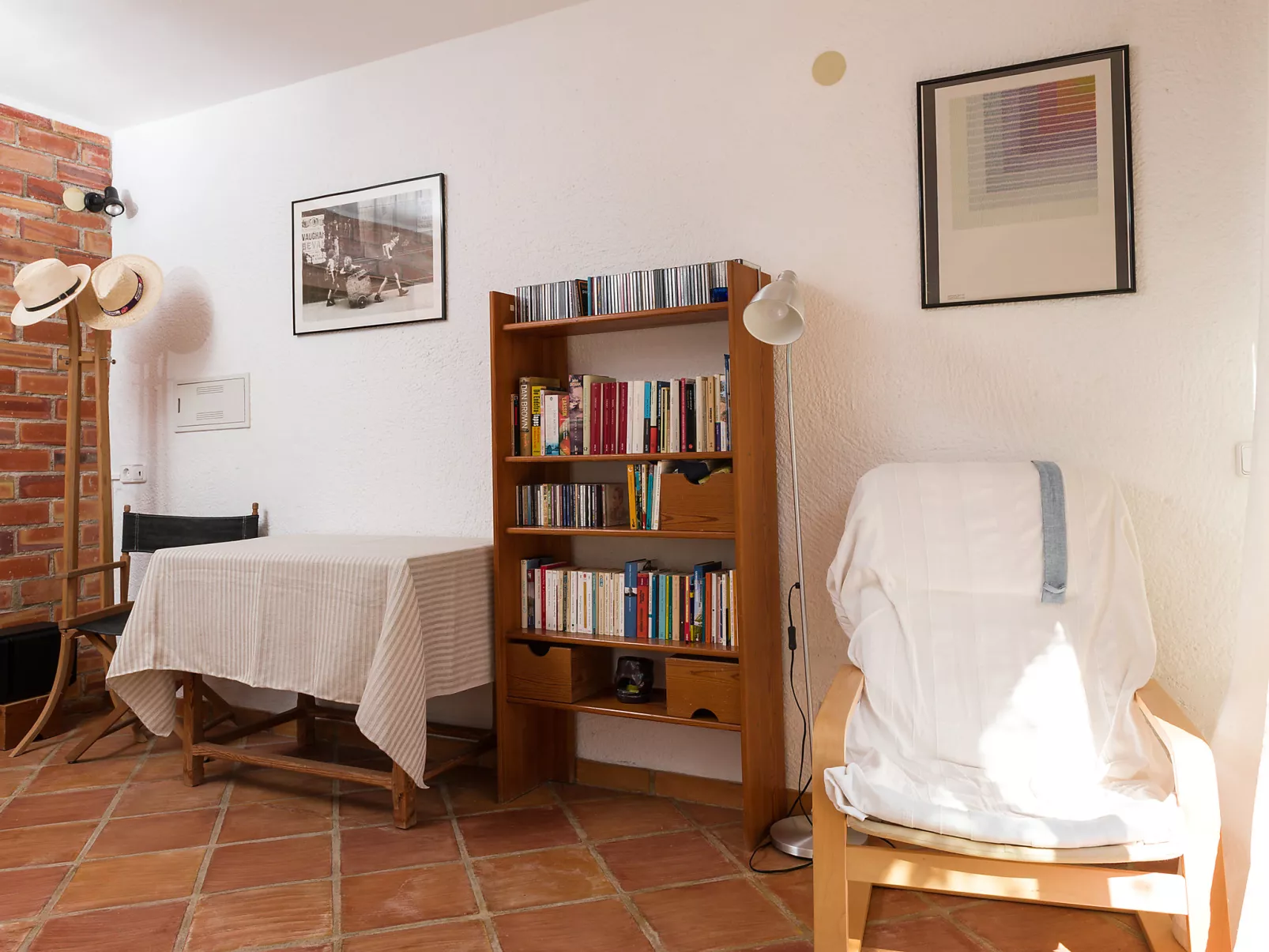 Toscal-Inside