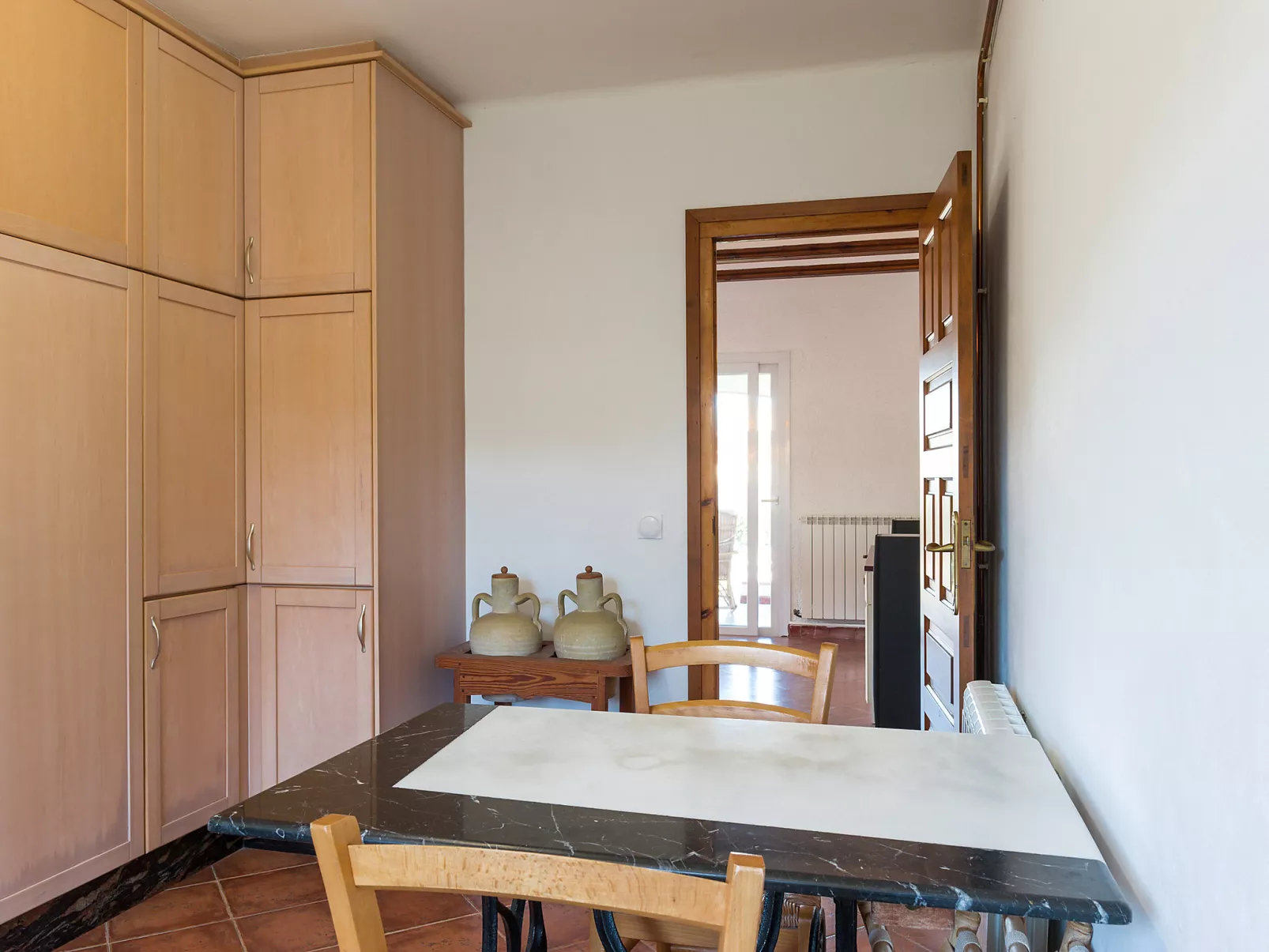 Toscal-Inside